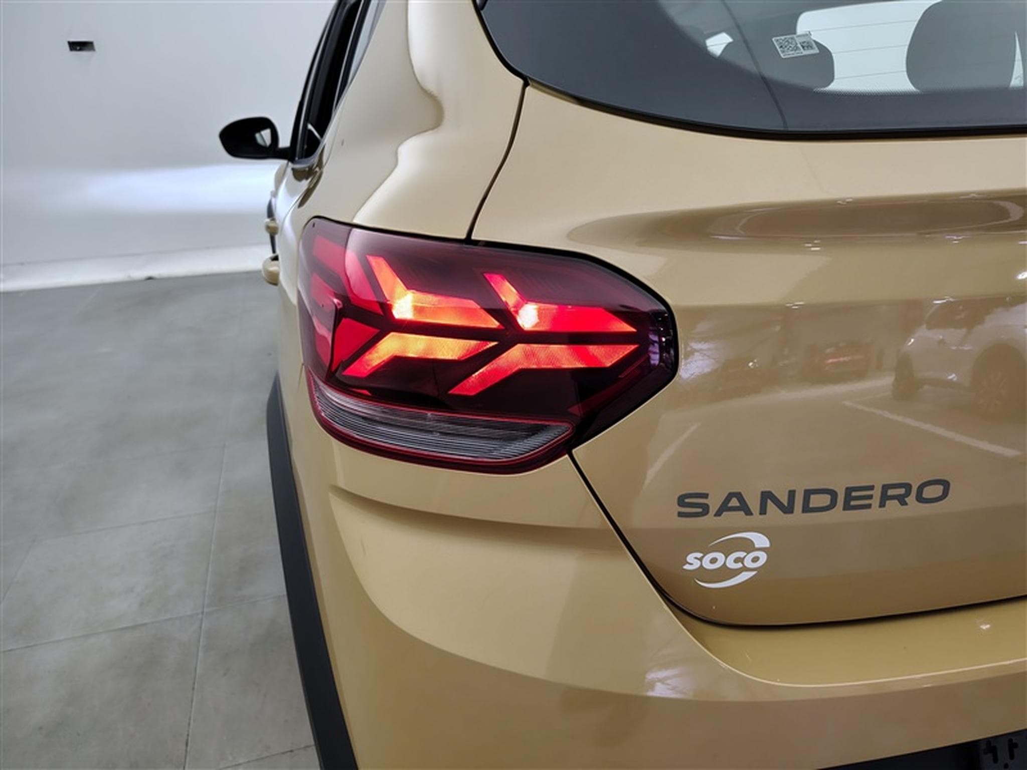 Dacia Sandero Stepway 1.0 TCe Extreme (2024) - Photo 16