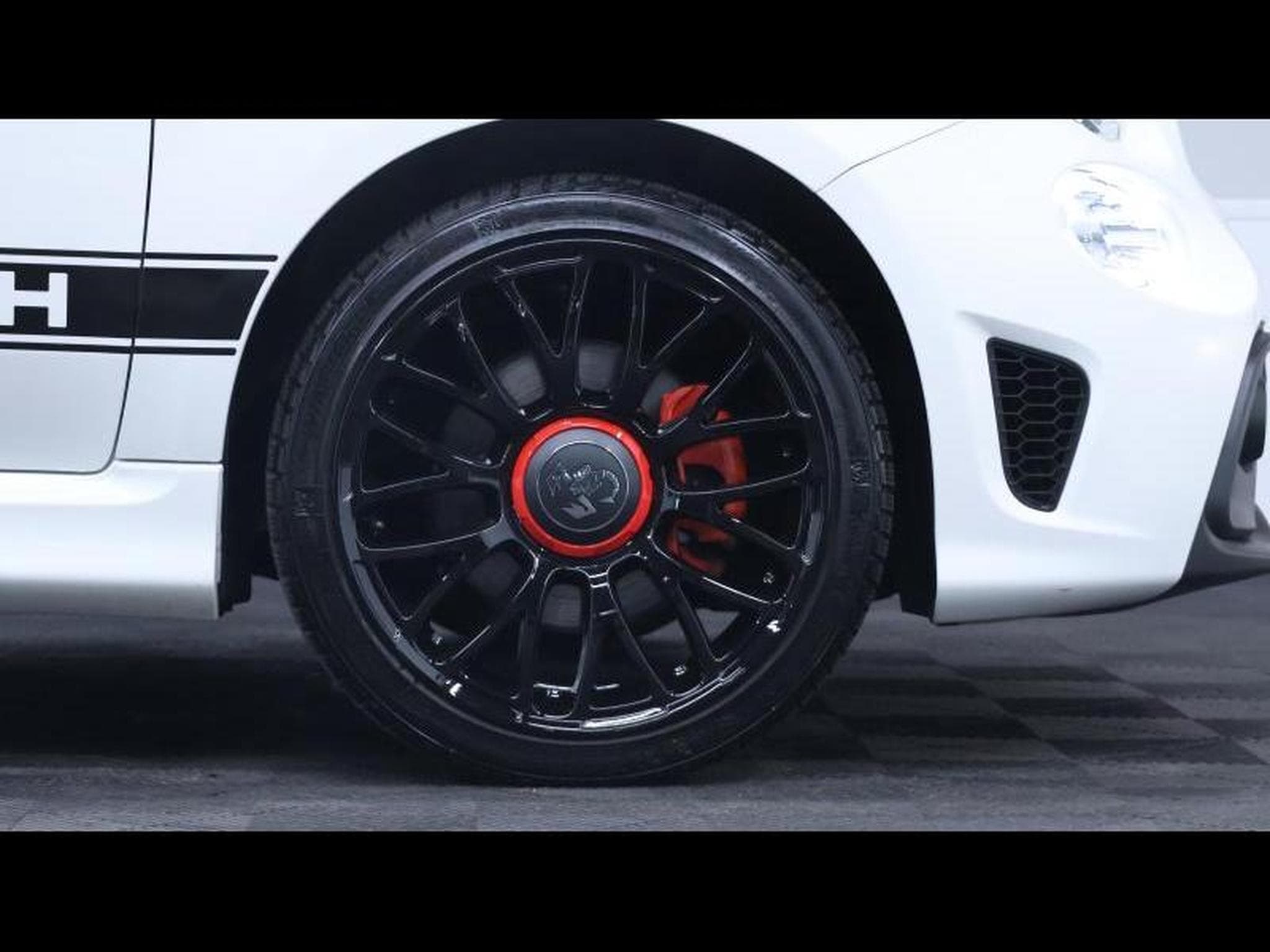 Abarth 500 C 1.4T-JET 145 cv Boite manuelle (2022) - Photo 12