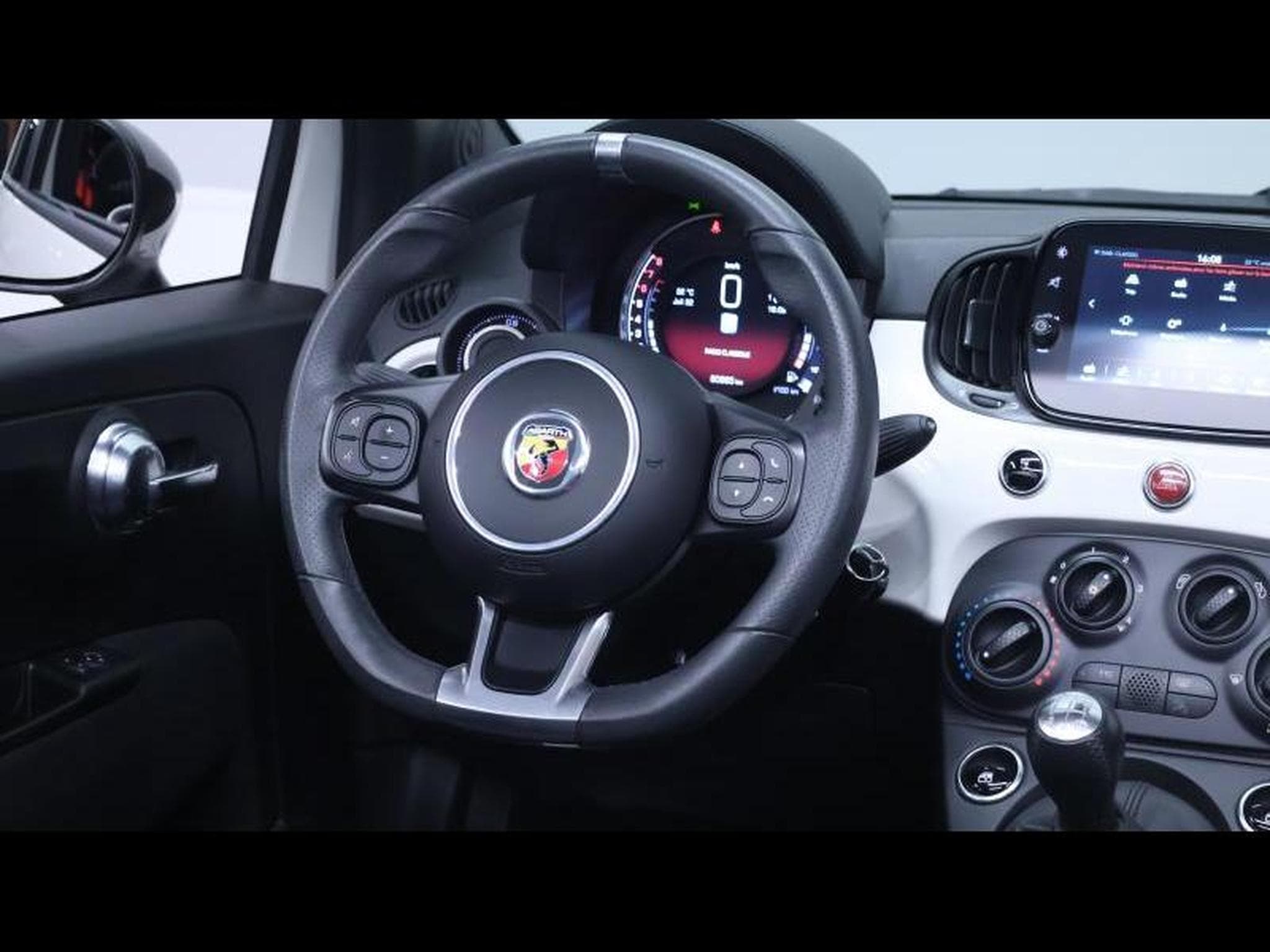 Abarth 500 C 1.4T-JET 145 cv Boite manuelle (2022) - Photo 21