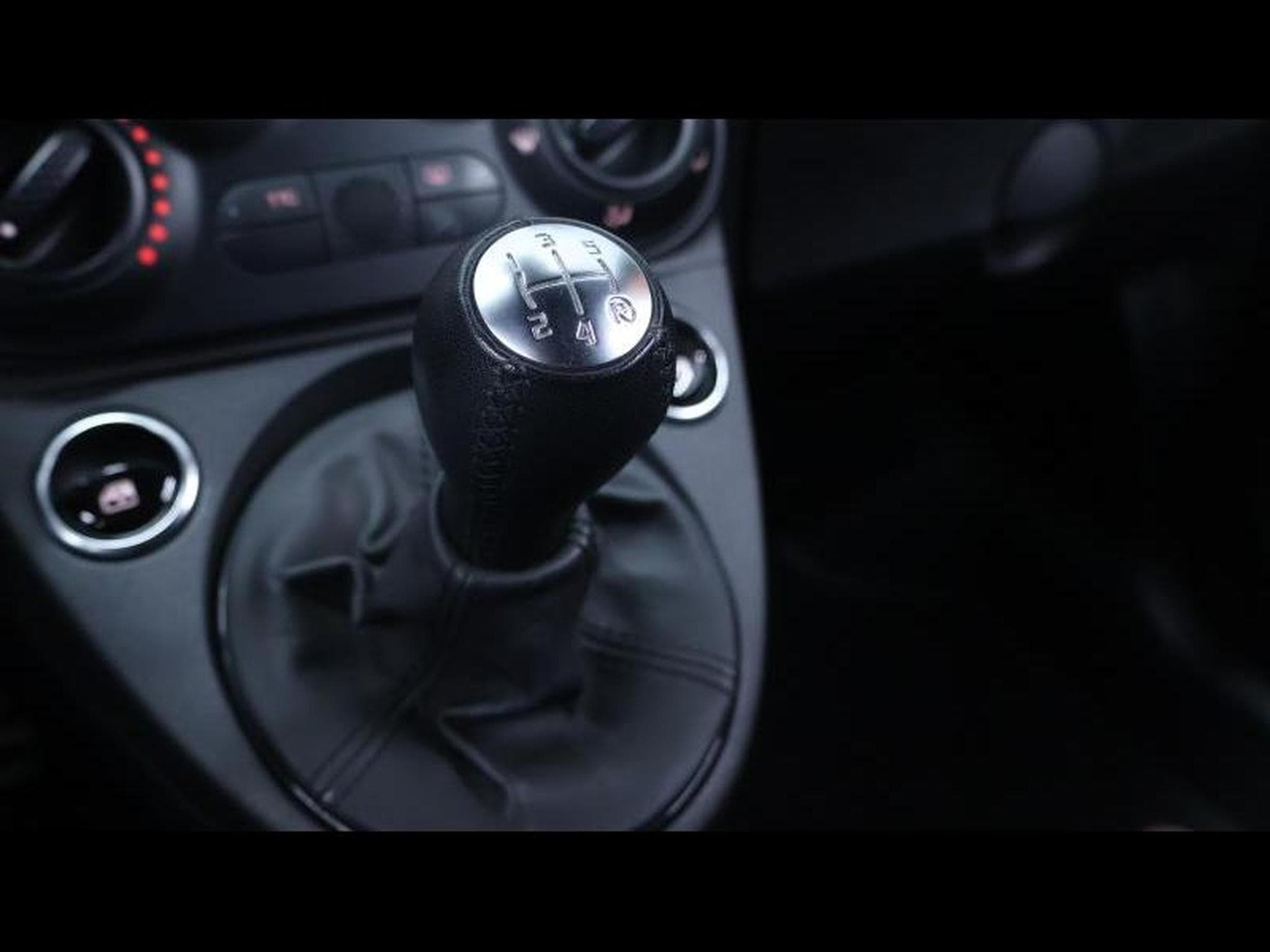 Abarth 500 C 1.4T-JET 145 cv Boite manuelle (2022) - Photo 25