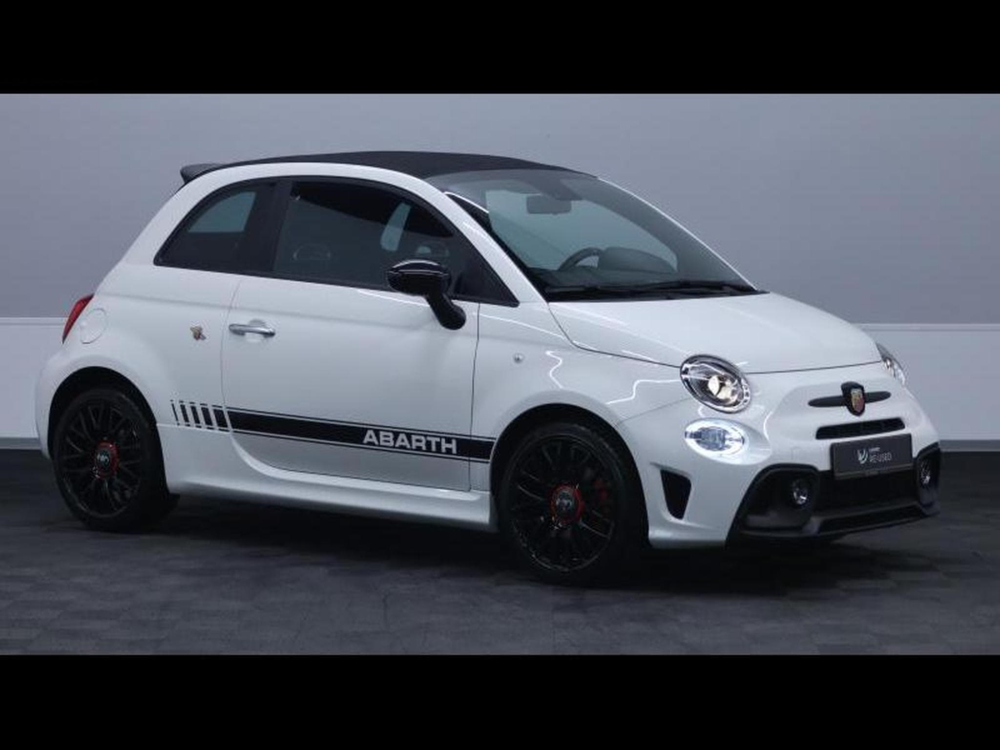 Abarth 500 C 1.4T-JET 145 cv Boite manuelle (2022) - Photo 3