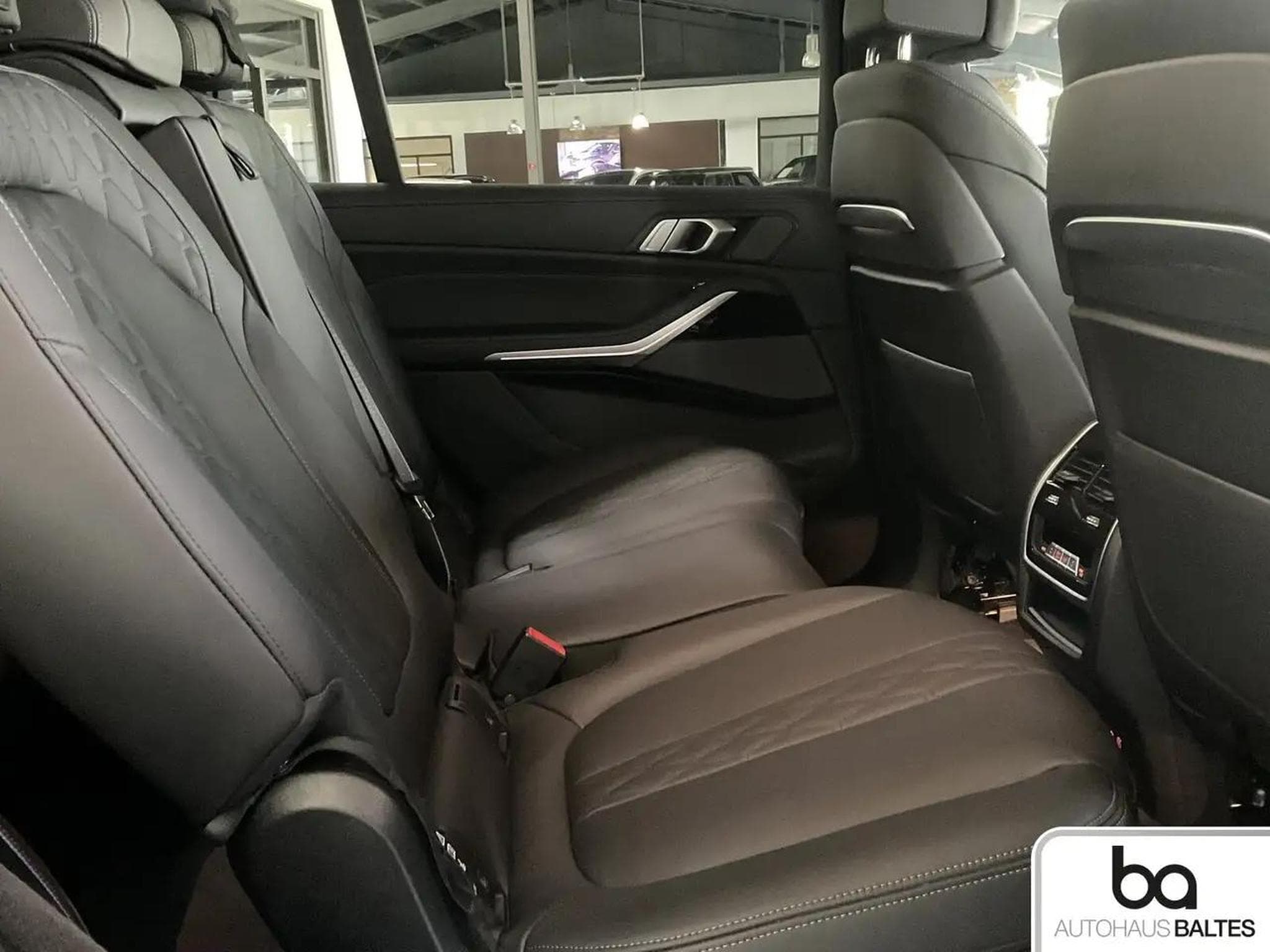BMW X7 (2025) - Photo 8