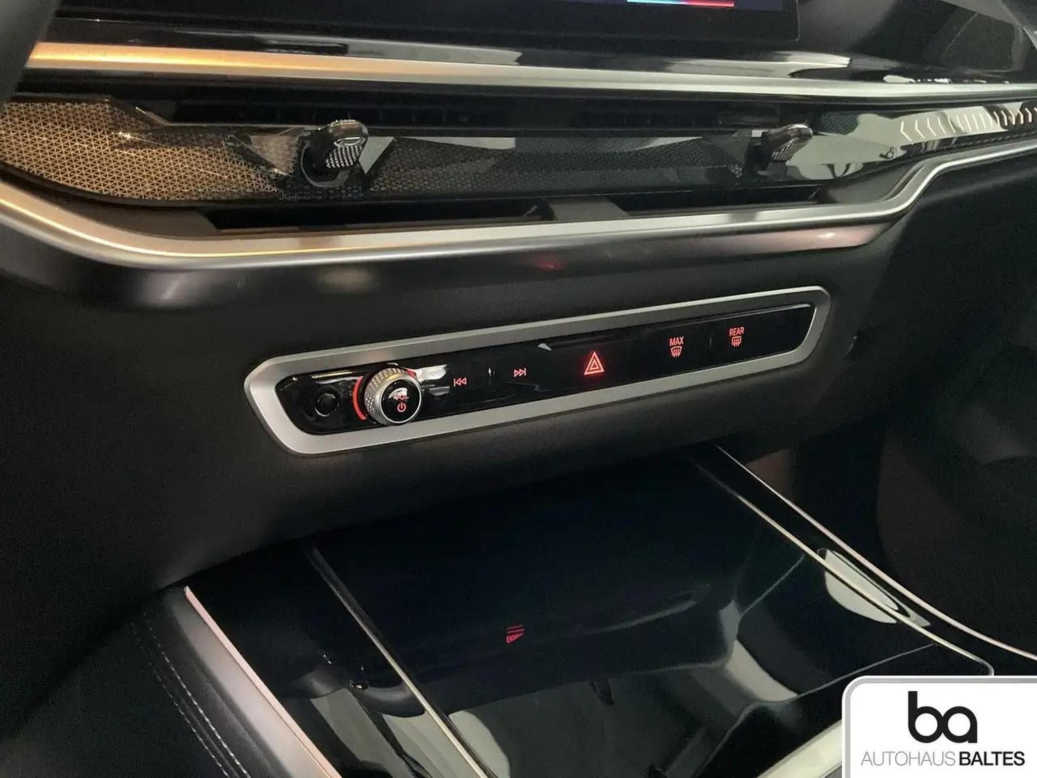 BMW X5 (2025) - Photo 11