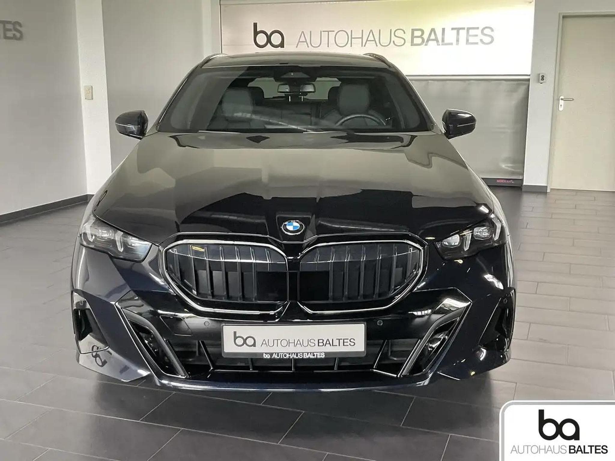 BMW 540 (2024) - Photo 2