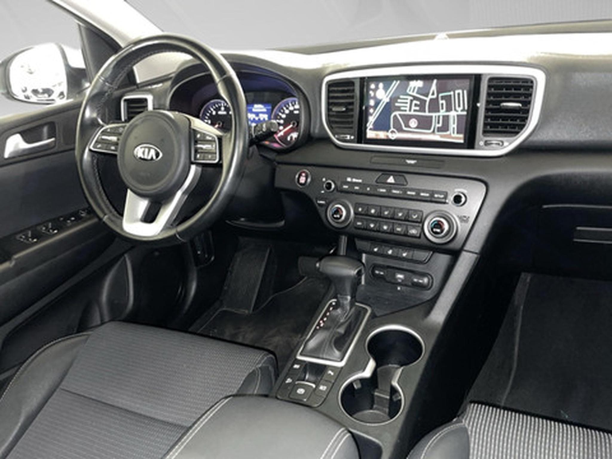 Kia Sportage 1.6 CRDi 136 7DCT ISG (2021) - Photo 7