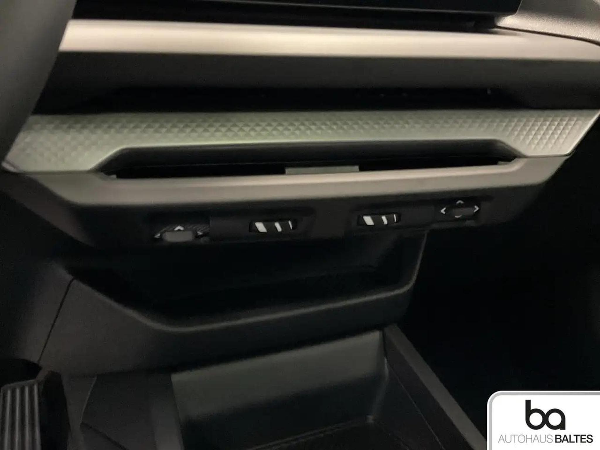 BMW 116 (2025) - Photo 11