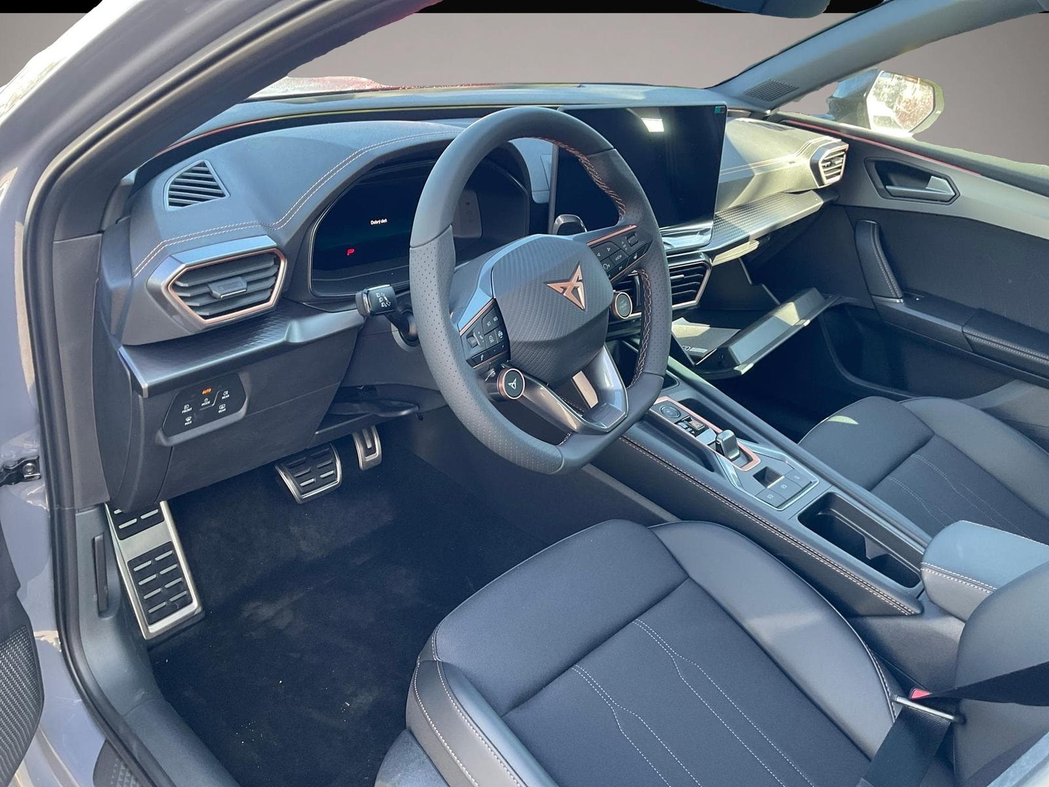 Cupra Leon (2026) - Photo 2