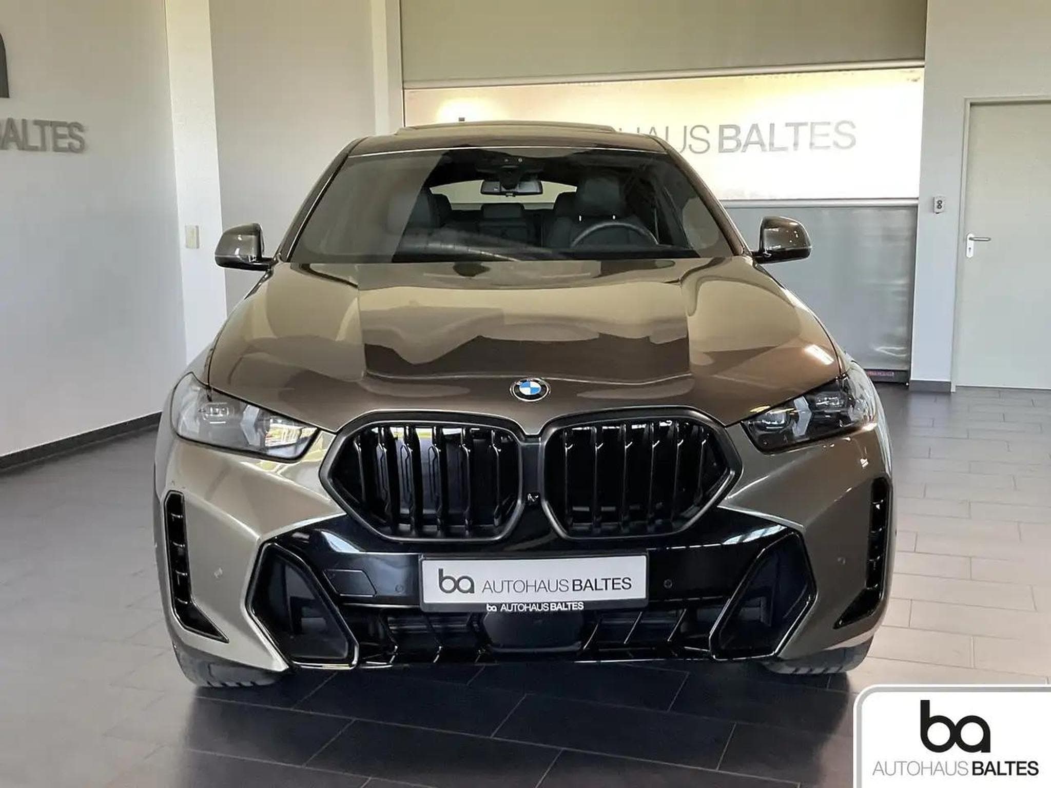 BMW X6 (2025) - Photo 2
