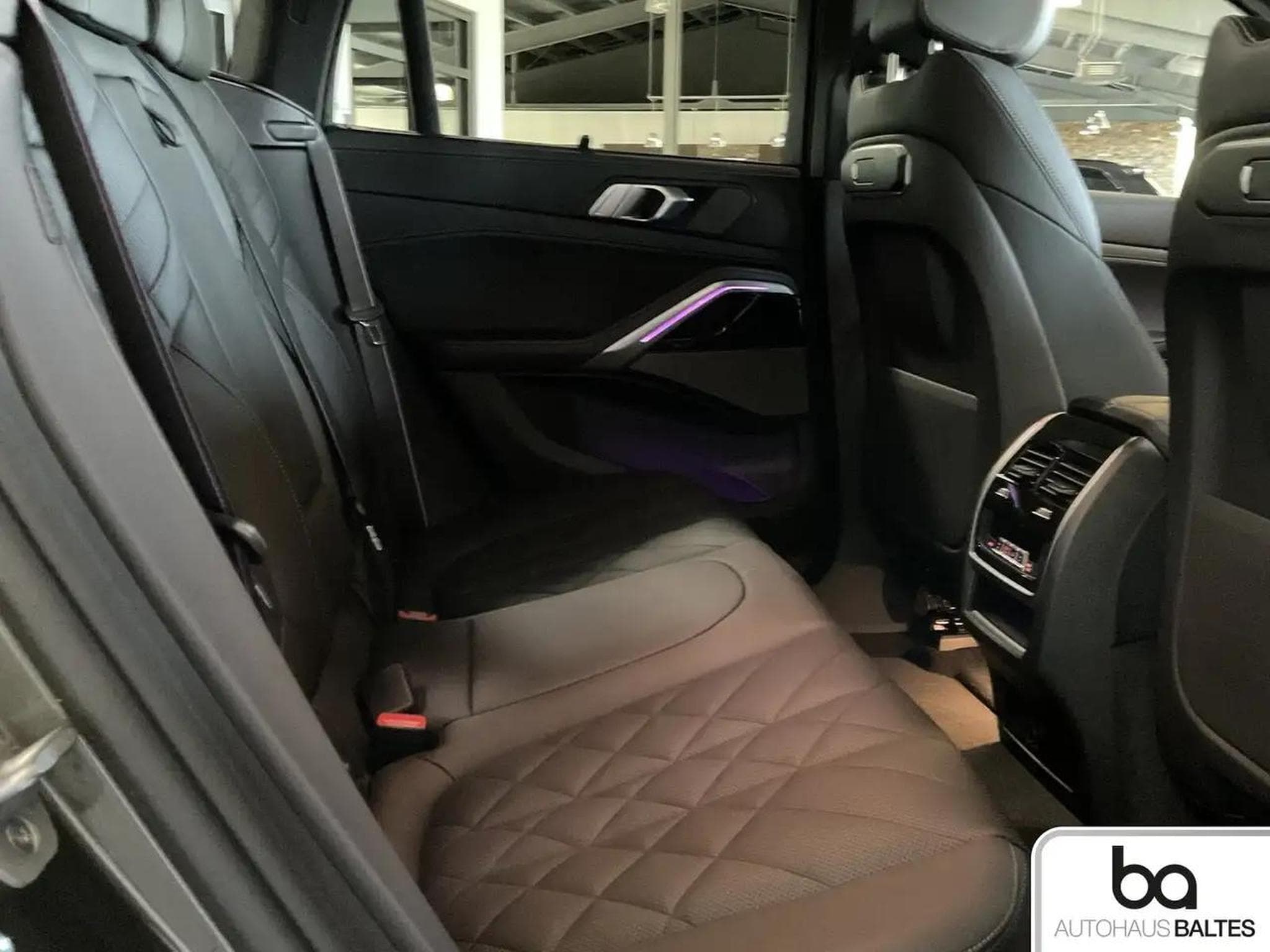 BMW X6 (2025) - Photo 8