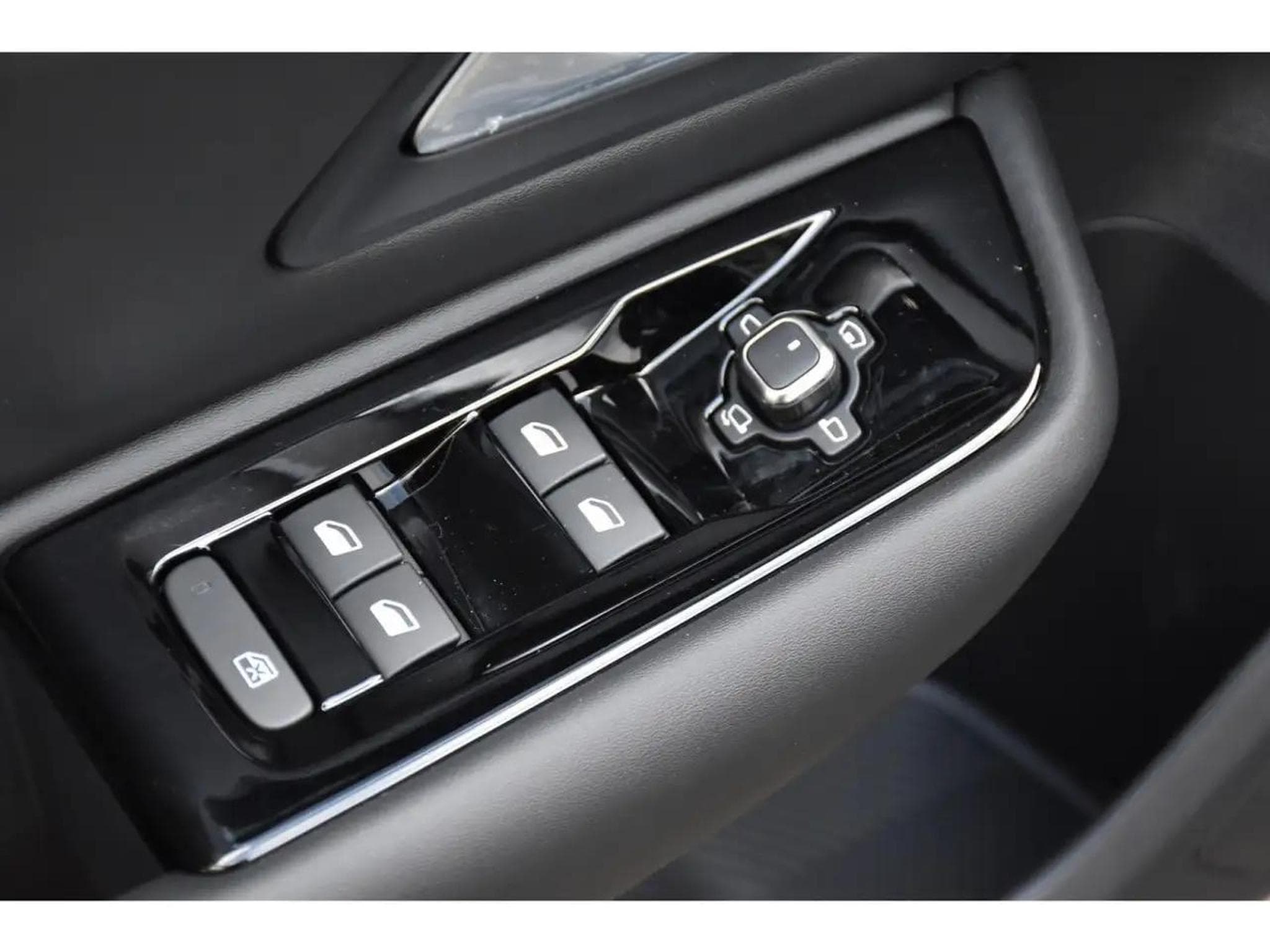 Citroën C5 X (2024) - Photo 24