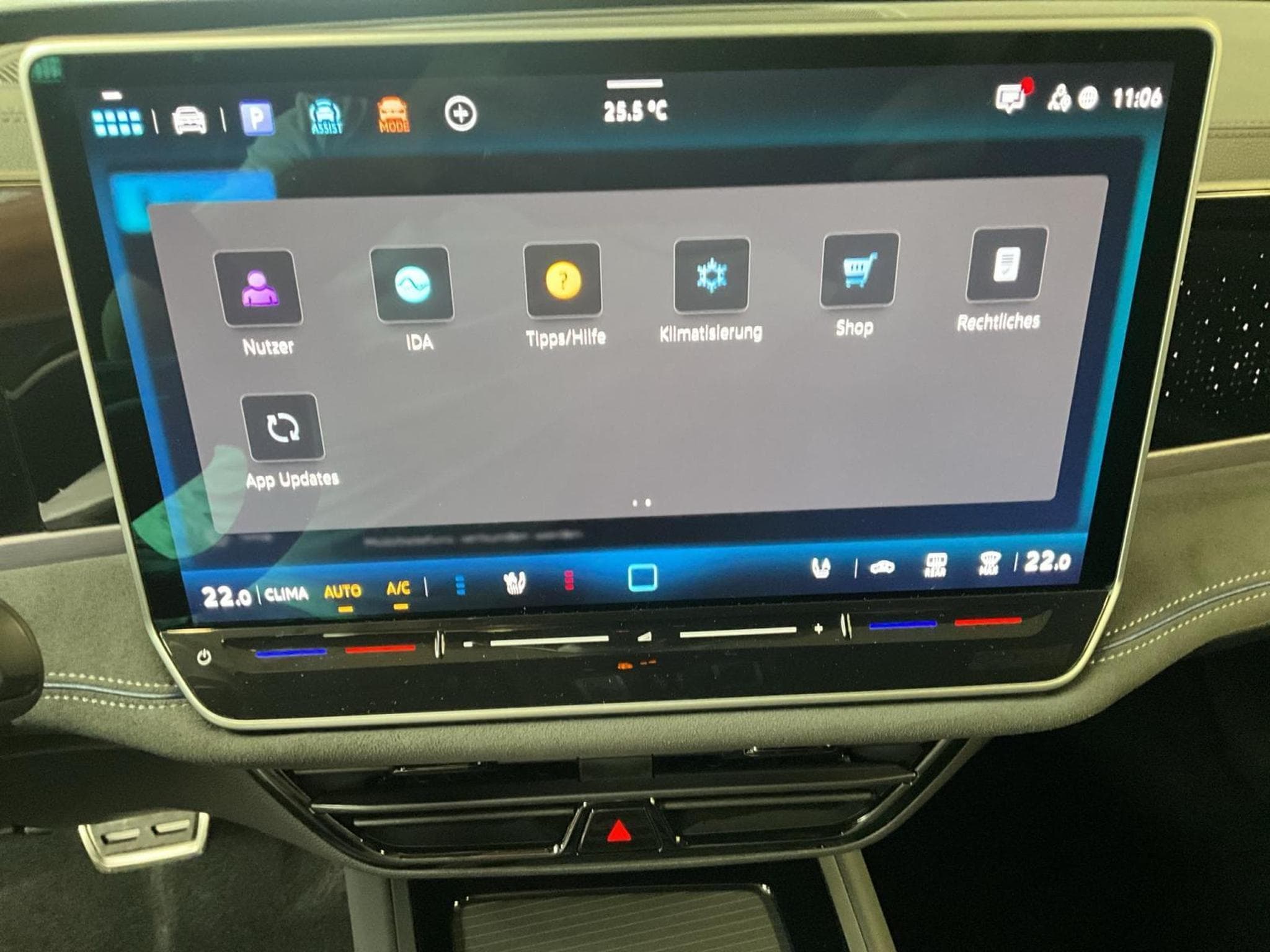 VW Passat R-Line+DSG+4M+IQ-Drive+Pano+Soundsystem+AHK (2024) - Photo 21