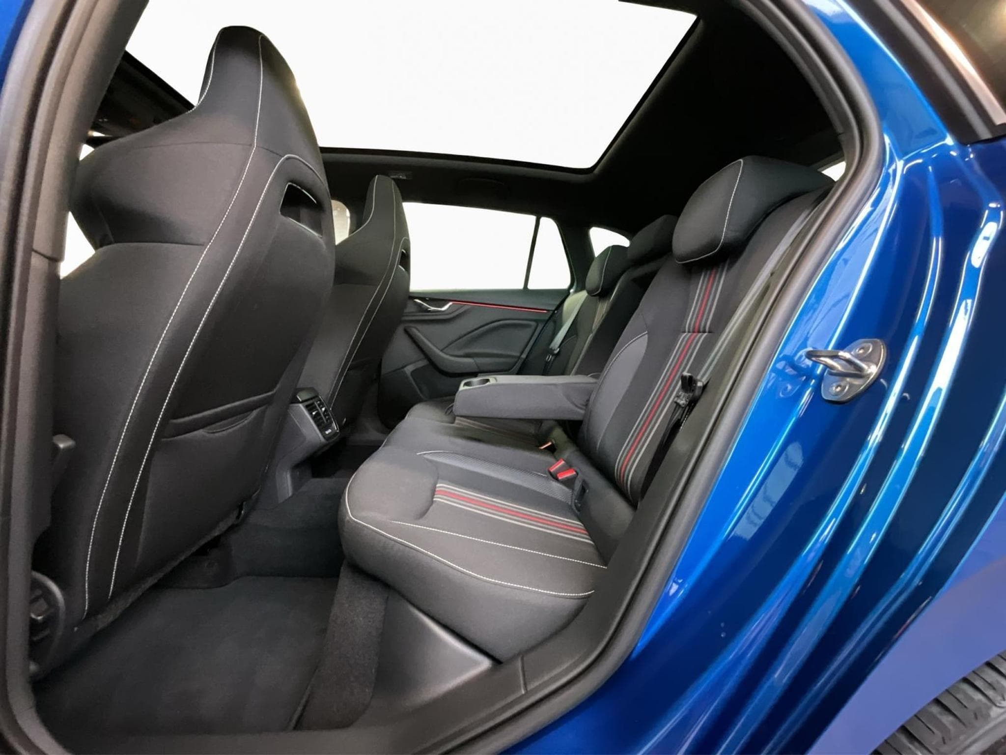 Skoda Scala Monte-Carlo+BVM+Led+Navi (2025) - Photo 16