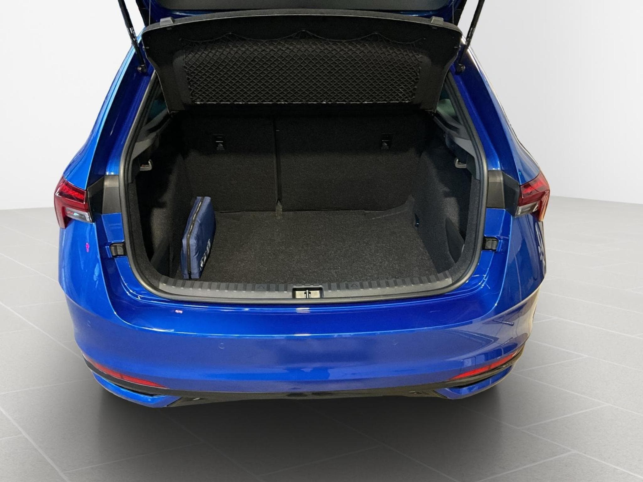 Skoda Scala Monte-Carlo+BVM+Led+Navi (2025) - Photo 17
