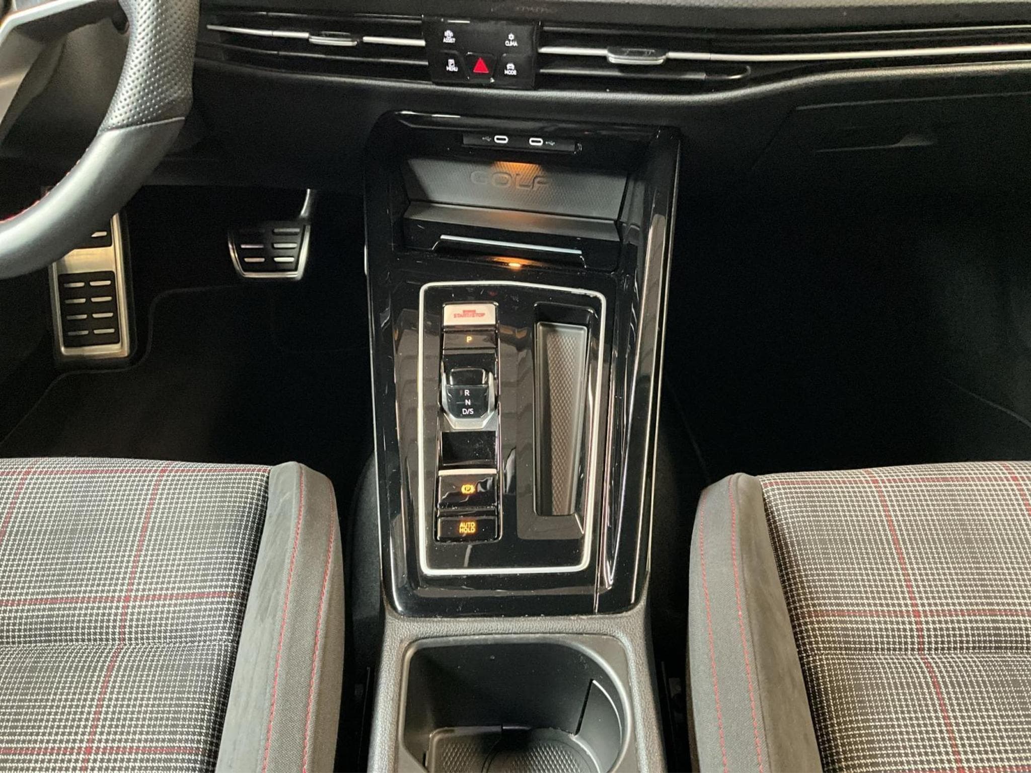 VW Golf GTI+DSG+Black-Style+Matrix-LED+Navi (2024) - Photo 12