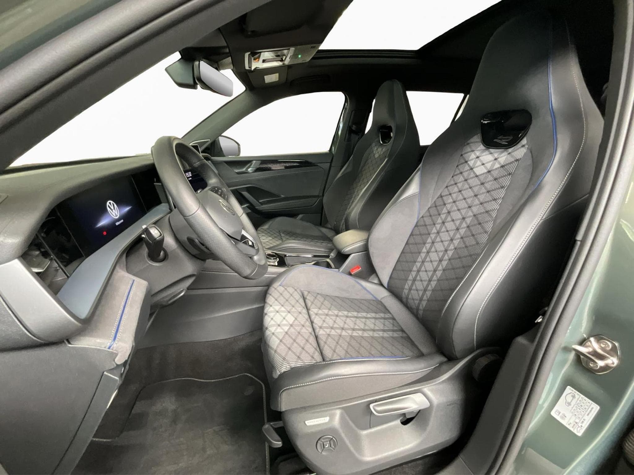 VW Tayron R-Line+DSG+4M+7Sitze+P.Confort+Pano+P.Travel+P.Info (2025) - Photo 9