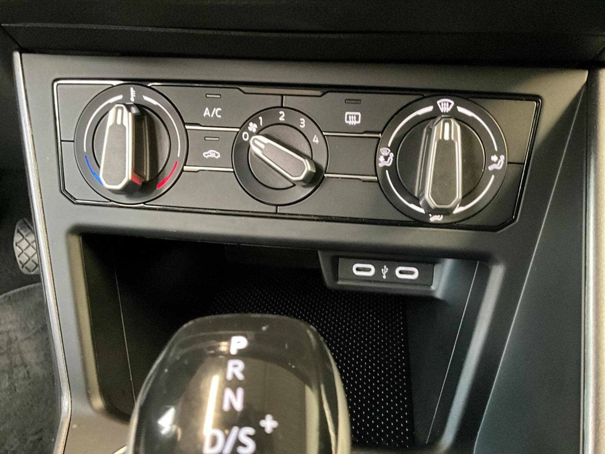 VW Polo Style+DSG+Led+PDC+DAB+P:Assistance (2024) - Photo 18