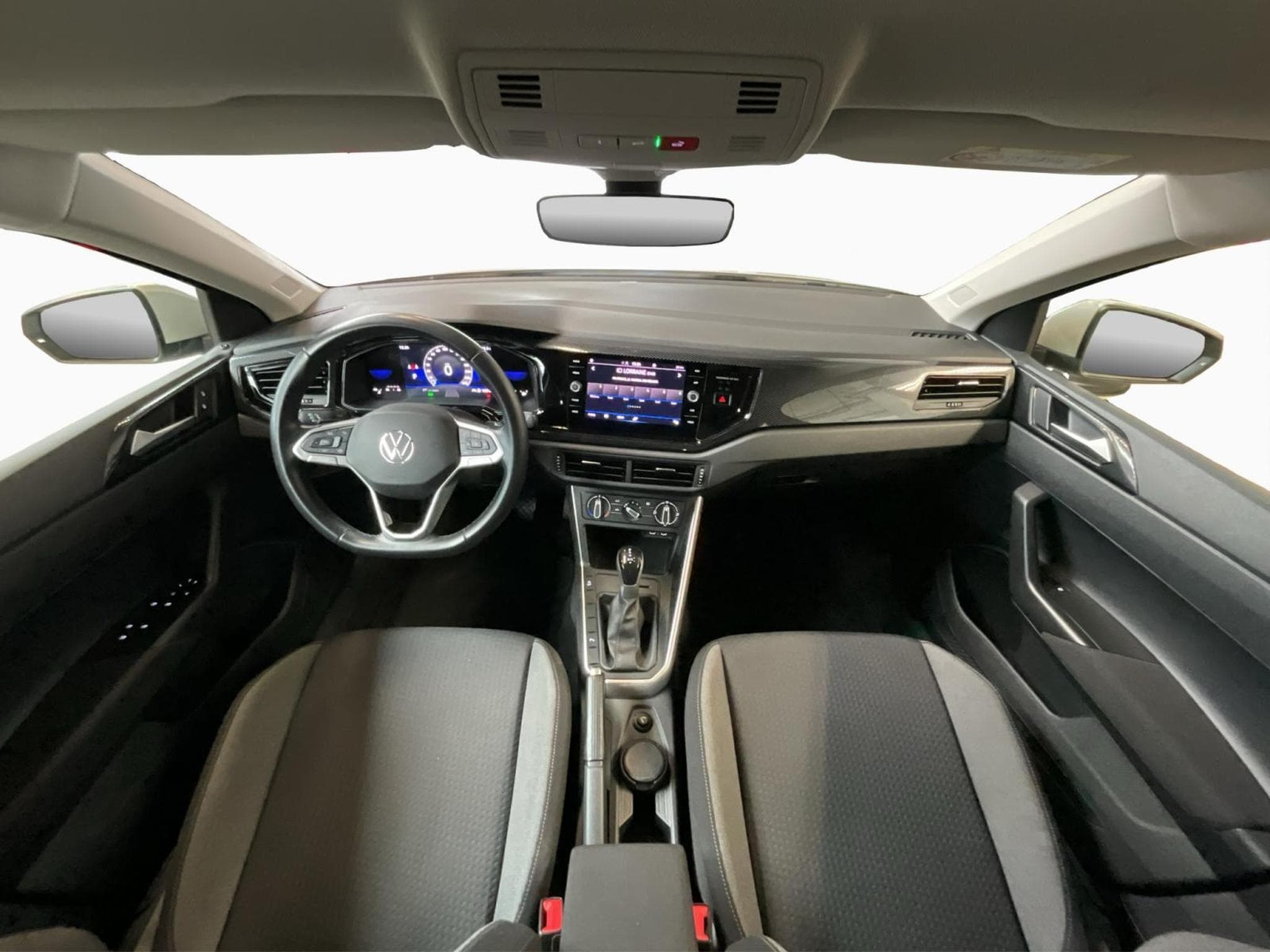 VW Polo Life+DSG+RearView+LED+Digi+ (2023) - Photo 2