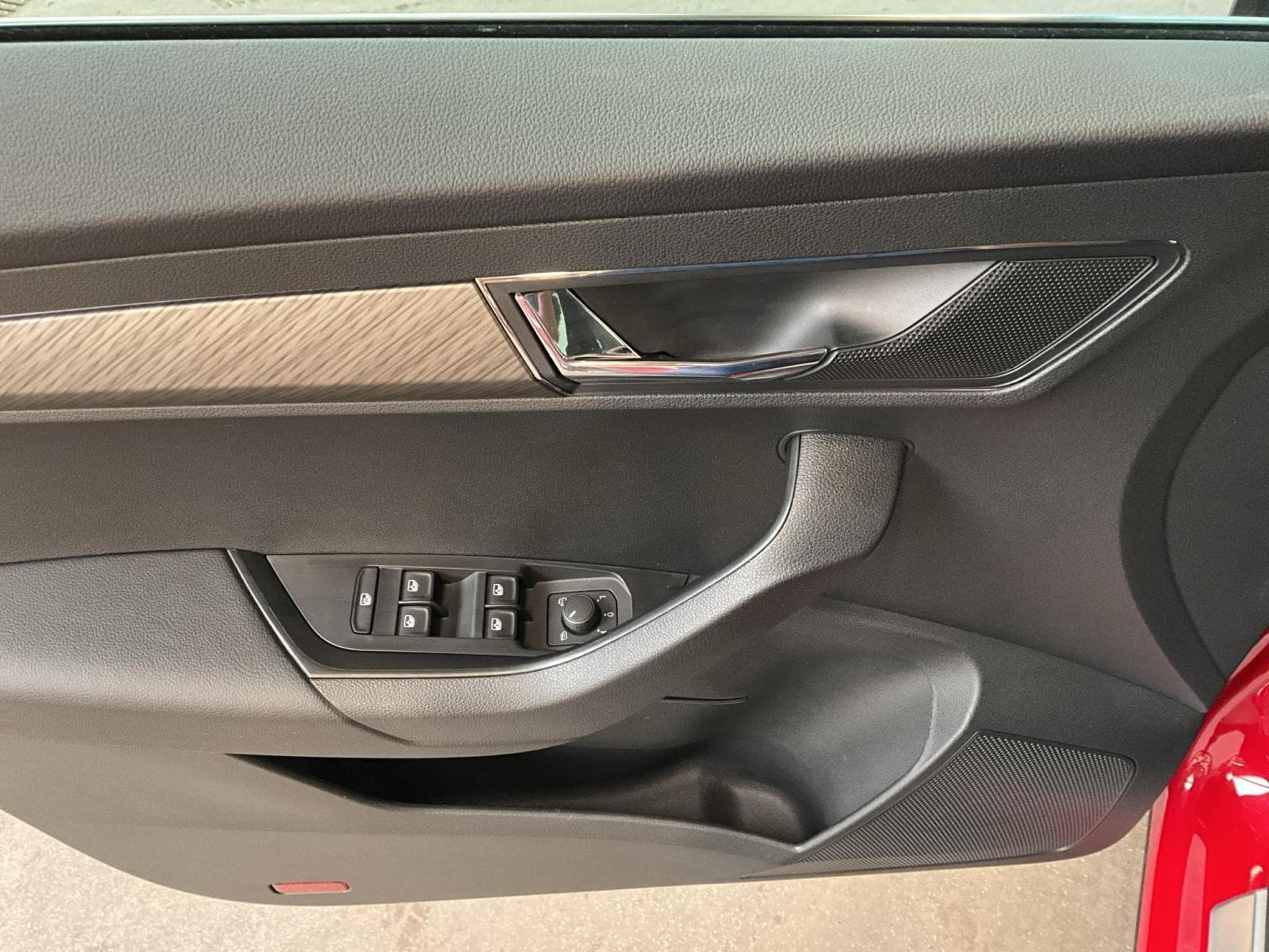 Skoda Karoq Style+DSG+LED+AHK+PANO+NAVI (2022) - Photo 14