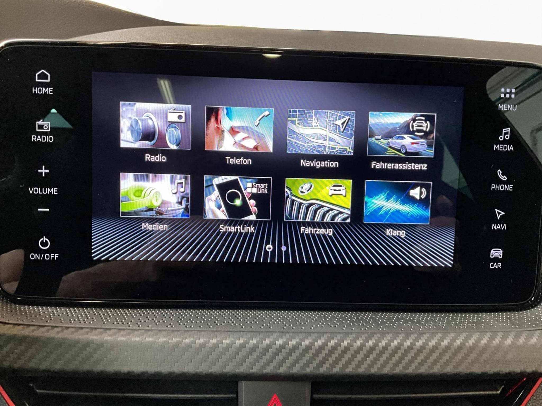 Skoda Kamiq Monte-Carlo+DSG+Park&Go+Pano+P.Ass-Drive+ (2025) - Photo 13