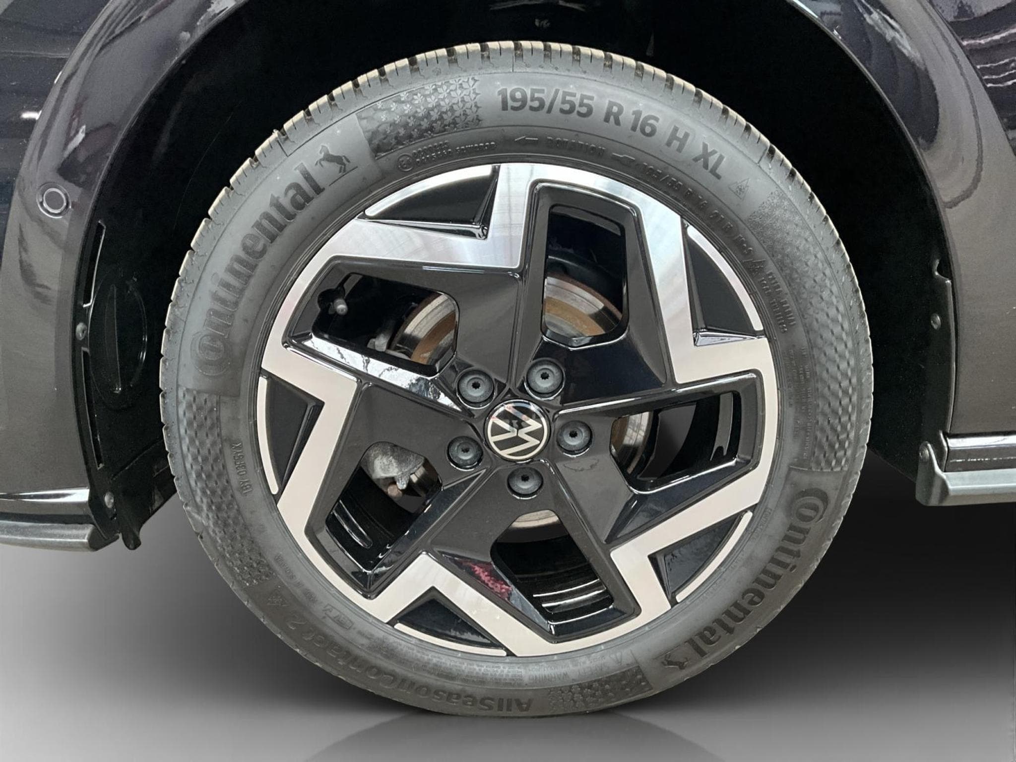 VW Polo R-Line+DSG+Park&Comfort+IQ-Drive (2025) - Photo 8