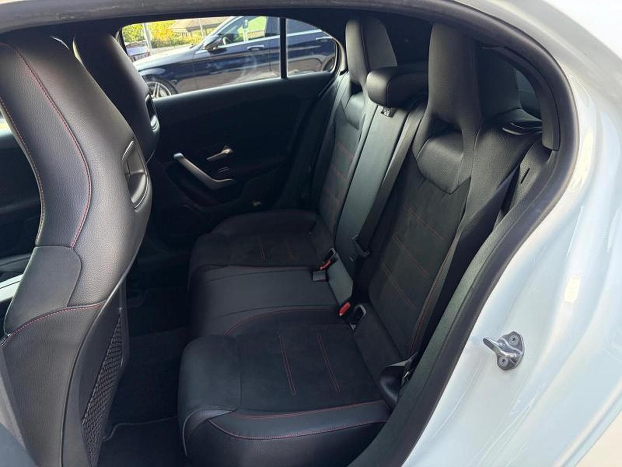Mercedes A 220 Amg line (2019) - Photo 11