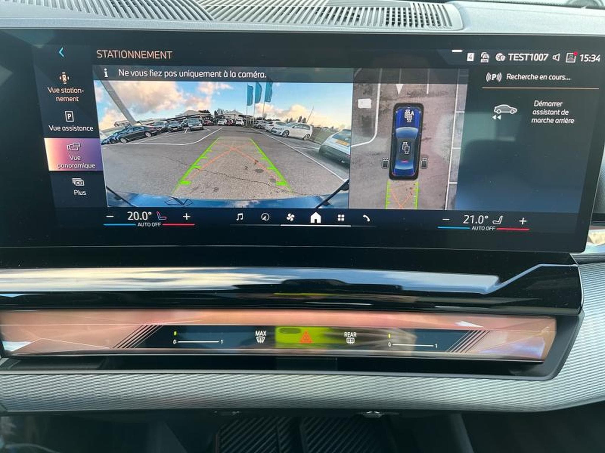 BMW Série 5 550e xDrive Berline Kit M Sport (2024) - Photo 8