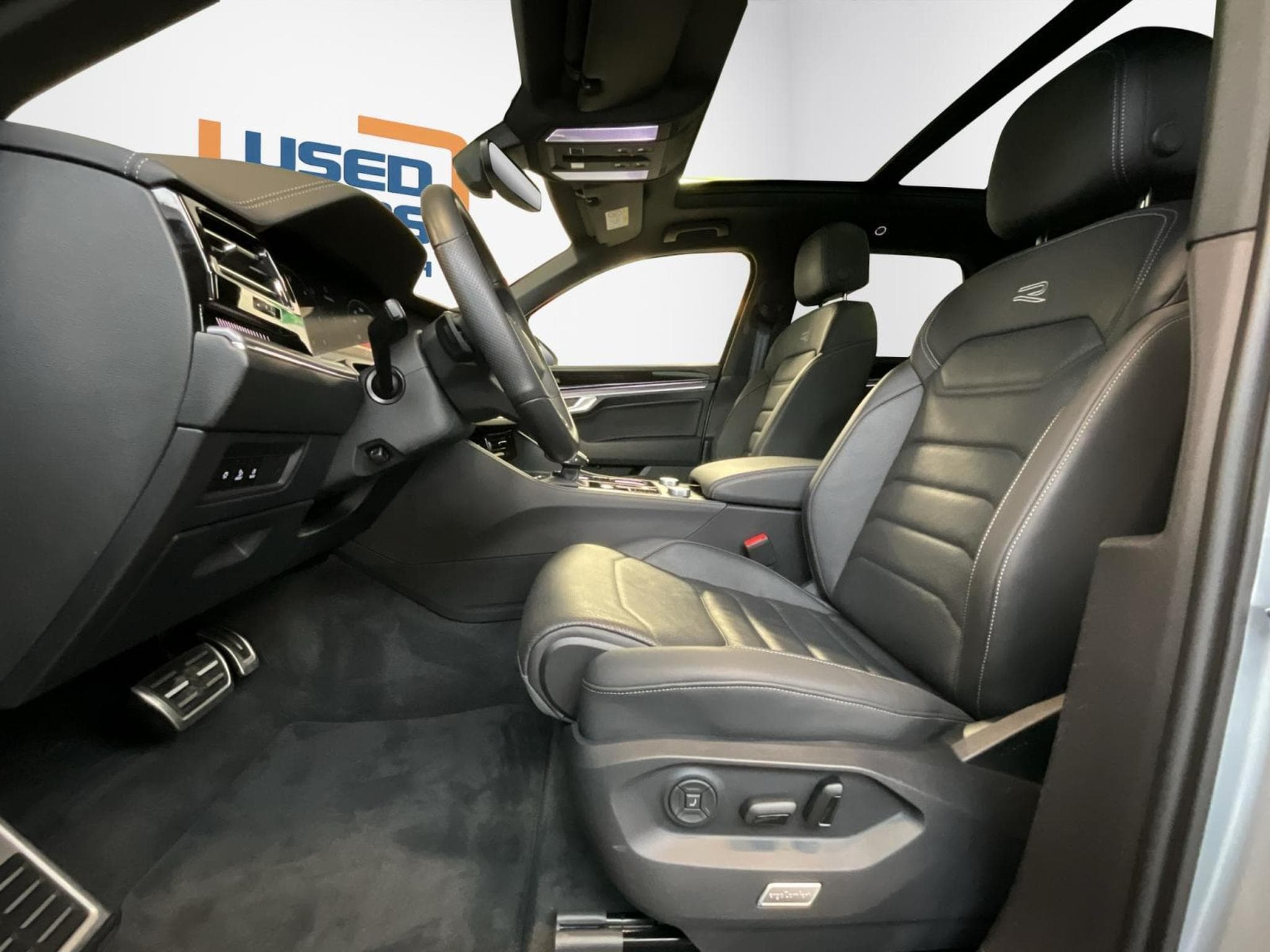 VW Touareg R-Line+V6+Aut.+4M+Pano+360 (2025) - Photo 9
