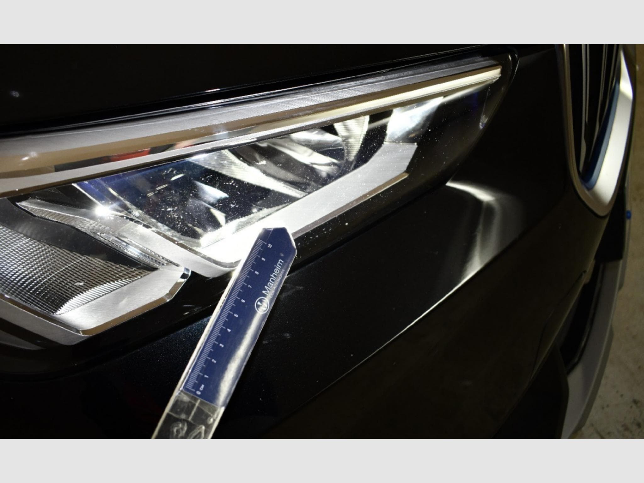 Bmw iX1 xDrive30 (2023) - Photo 18
