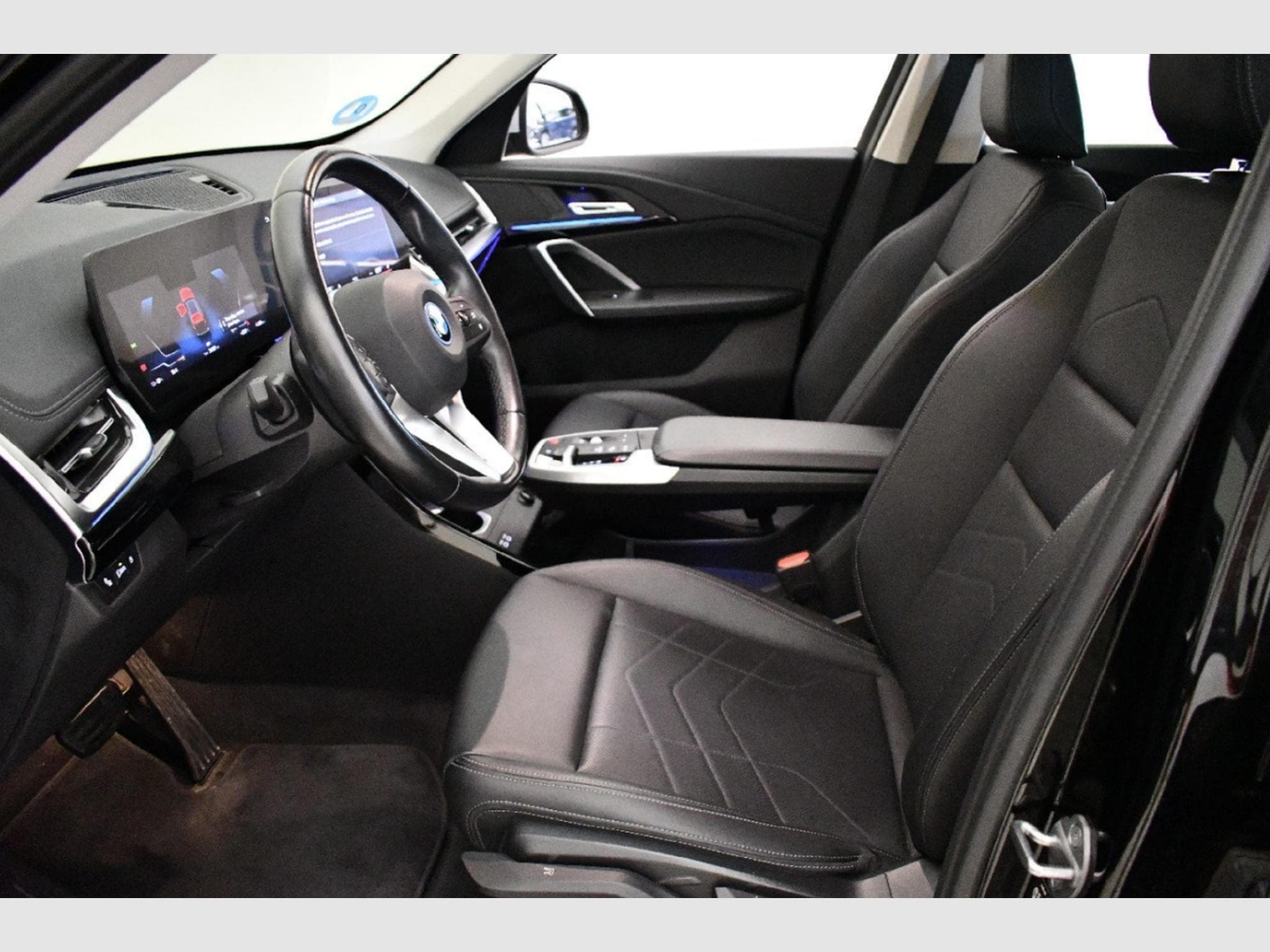 Bmw iX1 xDrive30 (2023) - Photo 6