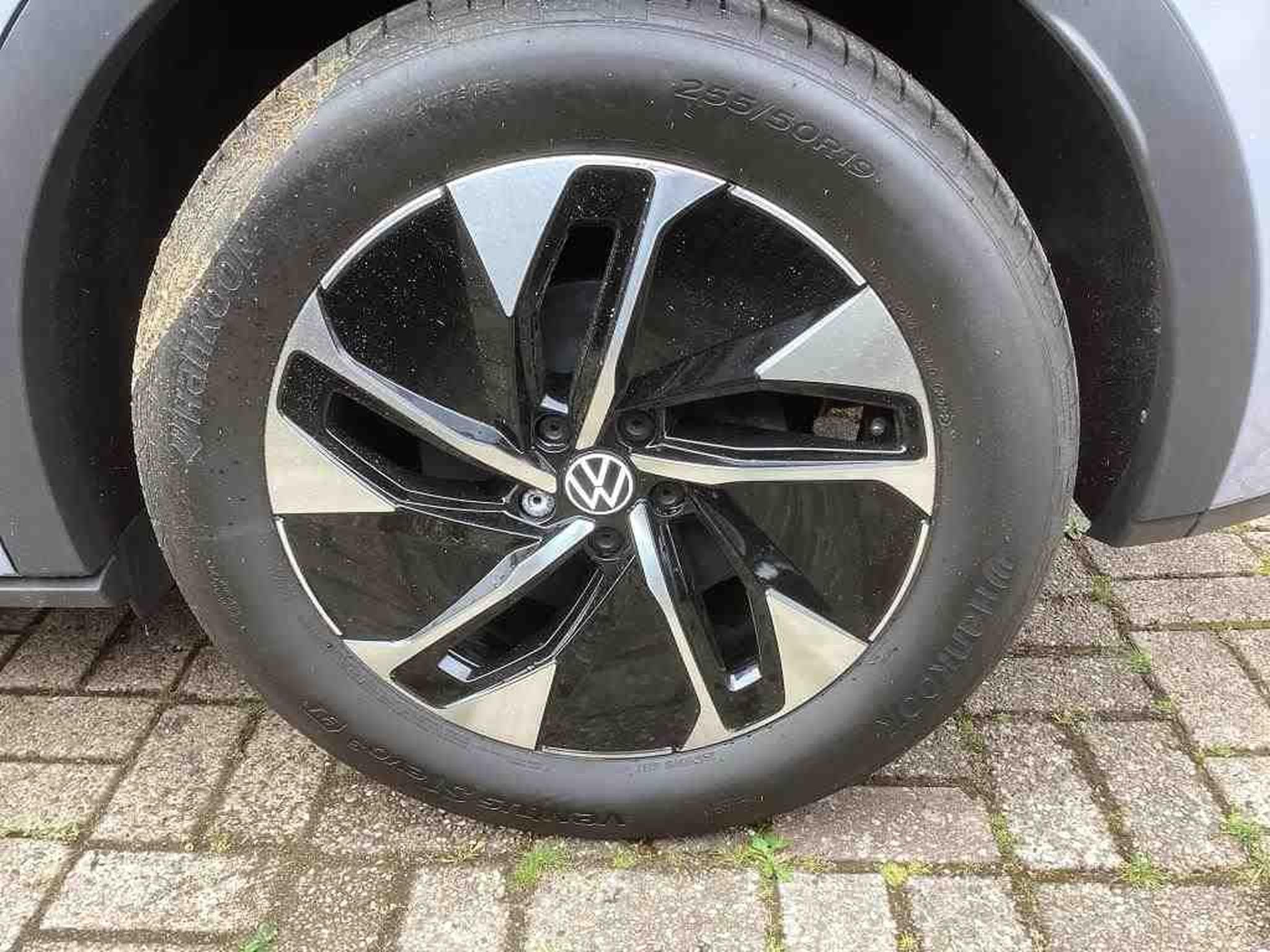 VW ID.5 Pro (2023) - Photo 13