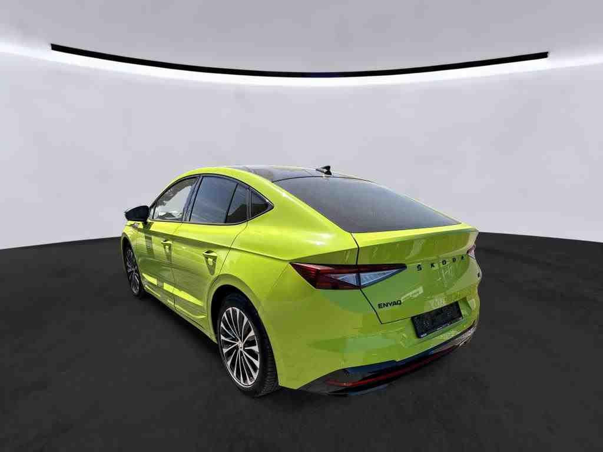 Skoda Enyaq RS Coupe 4x4 (2023) - Photo 5
