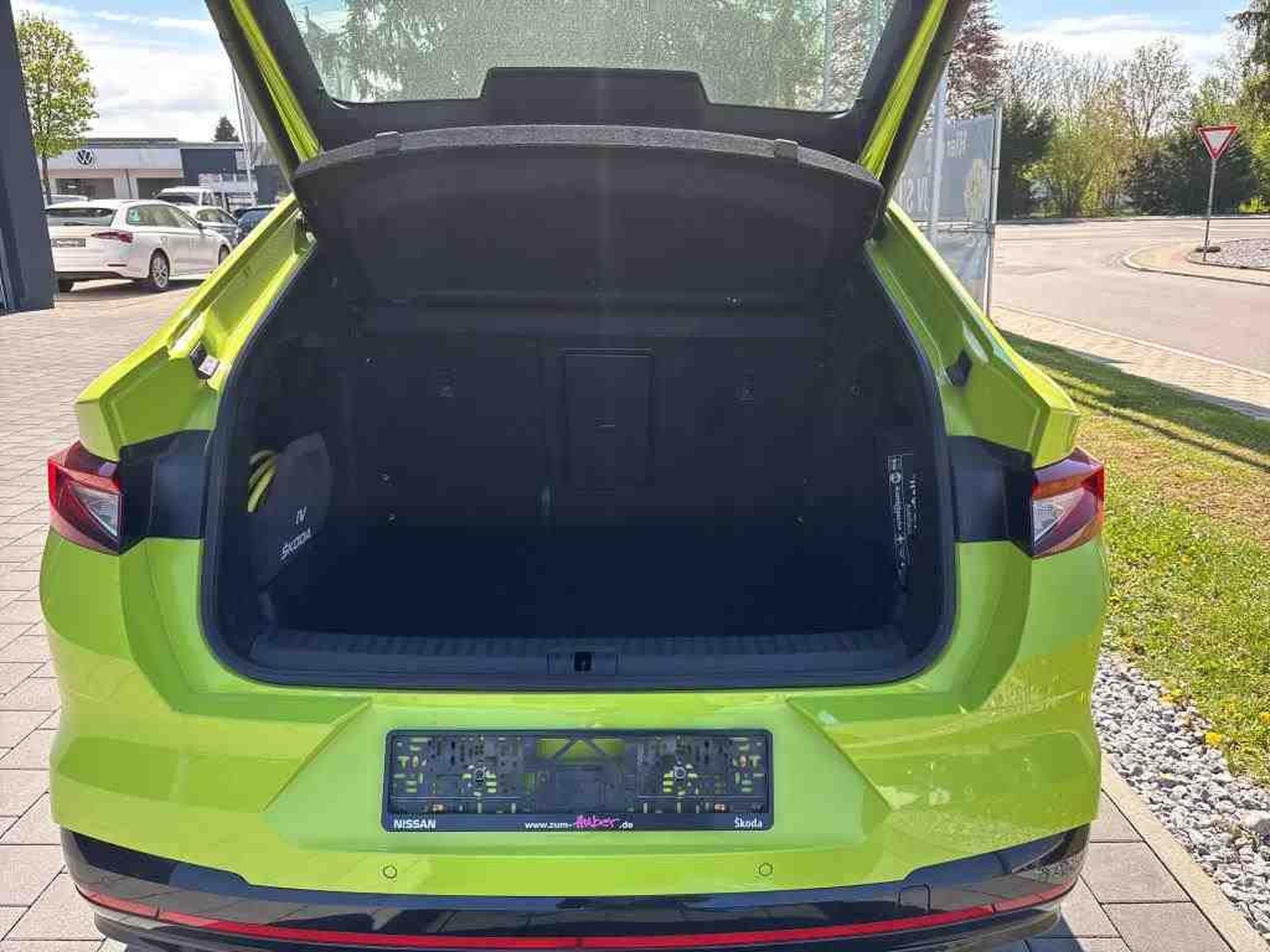 Skoda Enyaq RS Coupe 4x4 (2023) - Photo 9