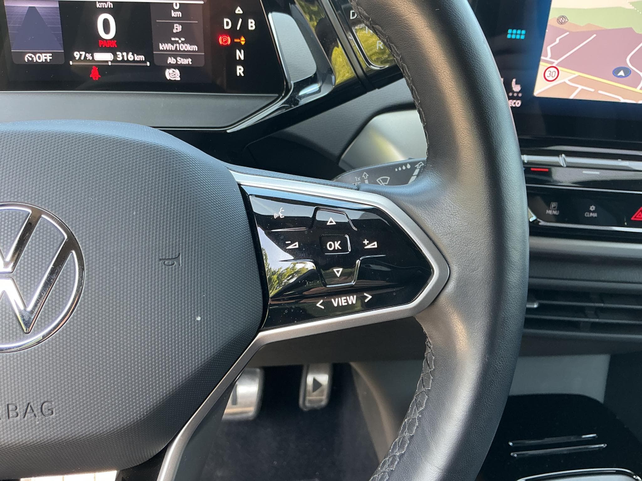 VW ID.4 Pro Performance (2024) - Photo 12