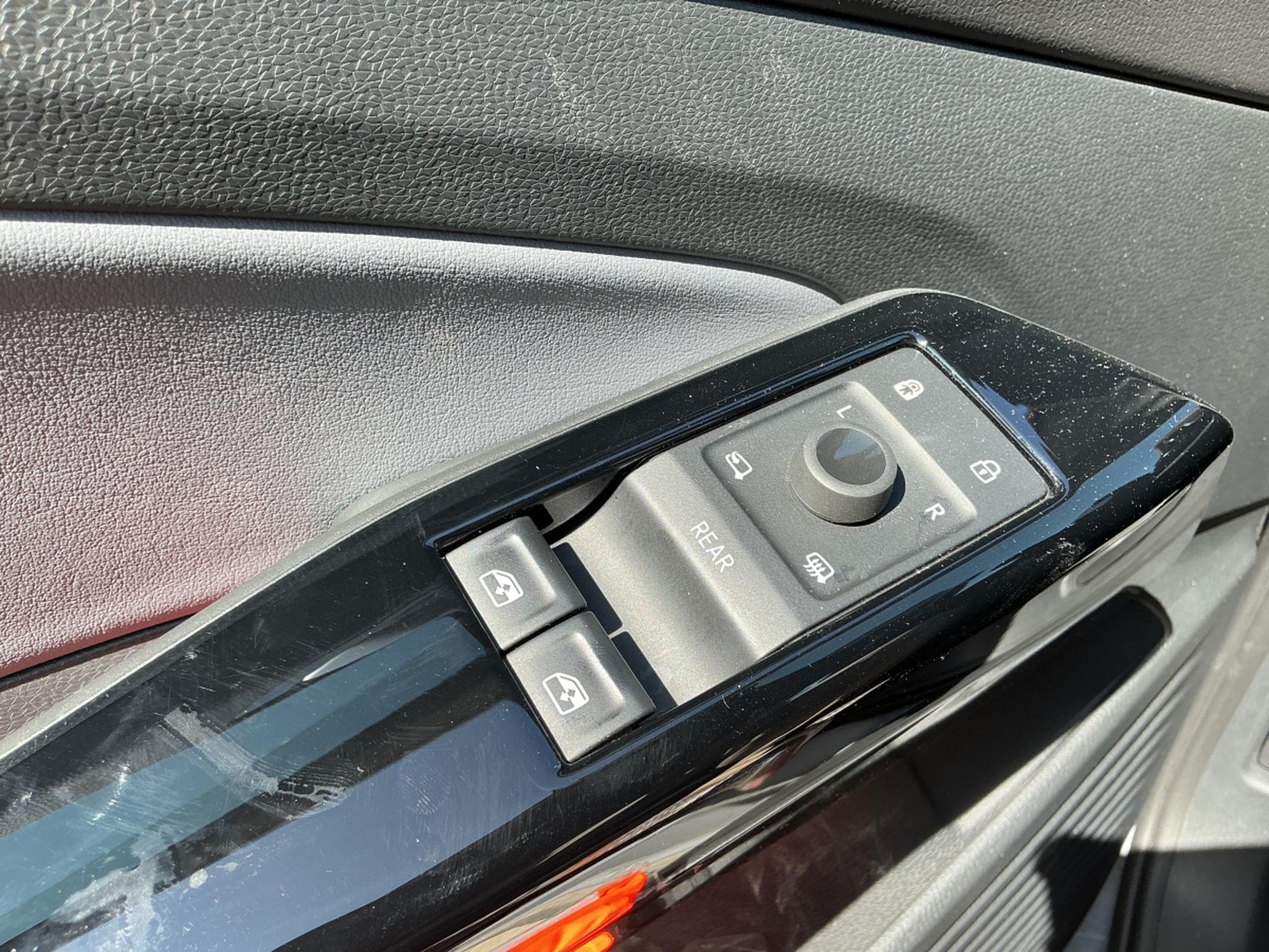 VW ID.4 Pro Performance (2024) - Photo 14