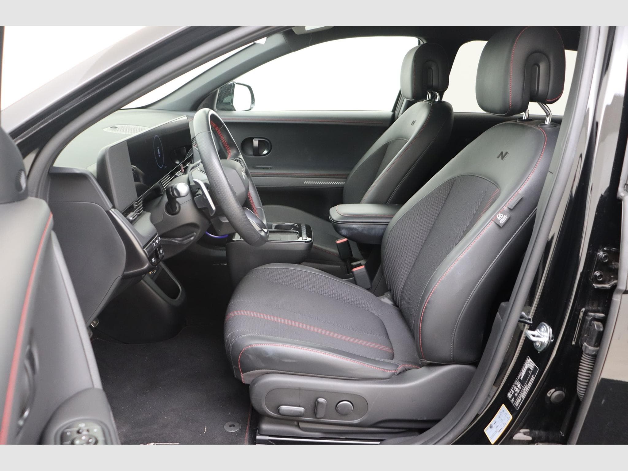 Hyundai IONIQ 5 Core Plus N-Line (2025) - Photo 13