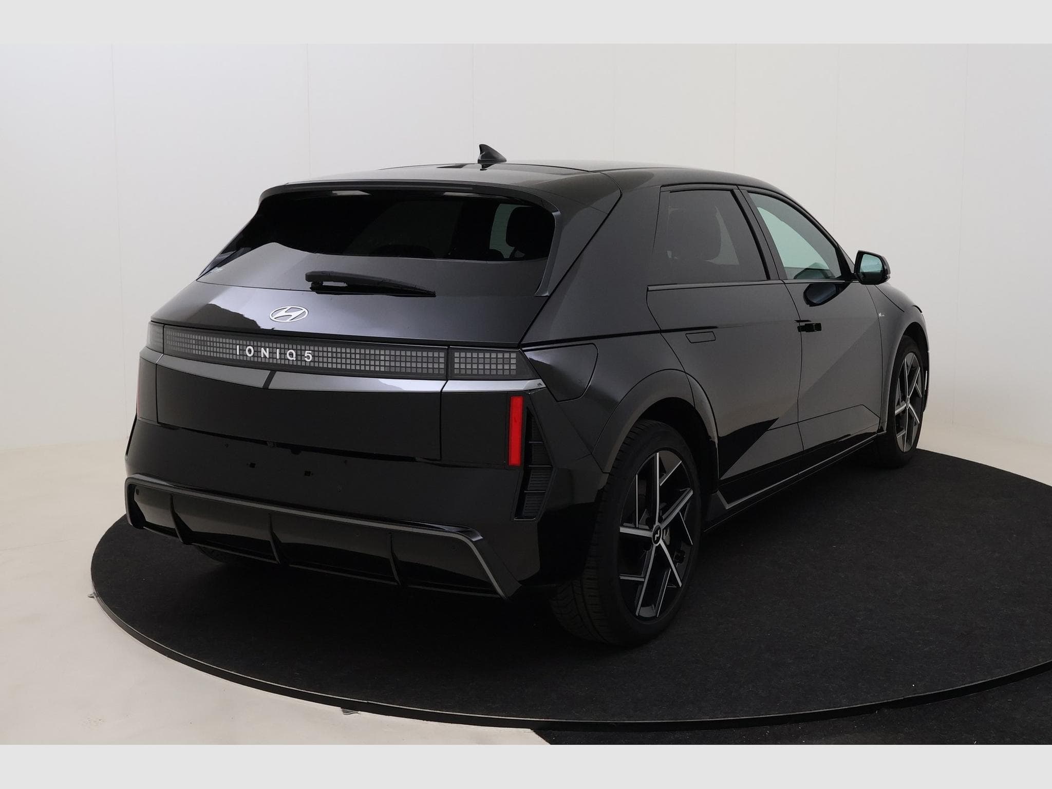 Hyundai IONIQ 5 Core Plus N-Line (2025) - Photo 6