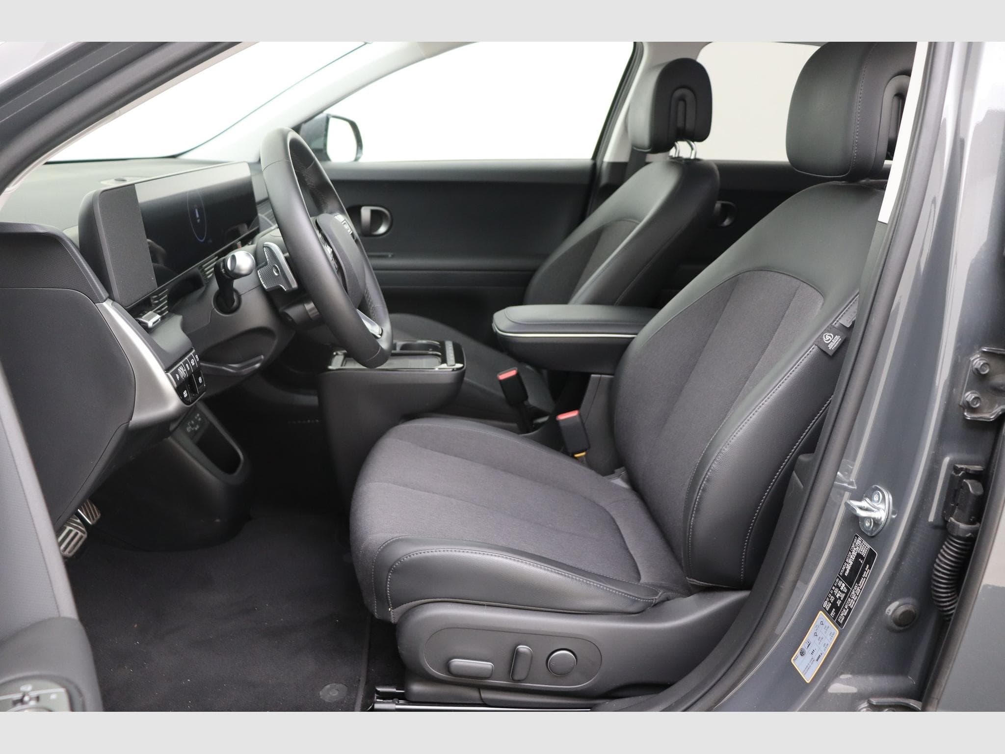 Hyundai IONIQ 5 Core Plus (2025) - Photo 13