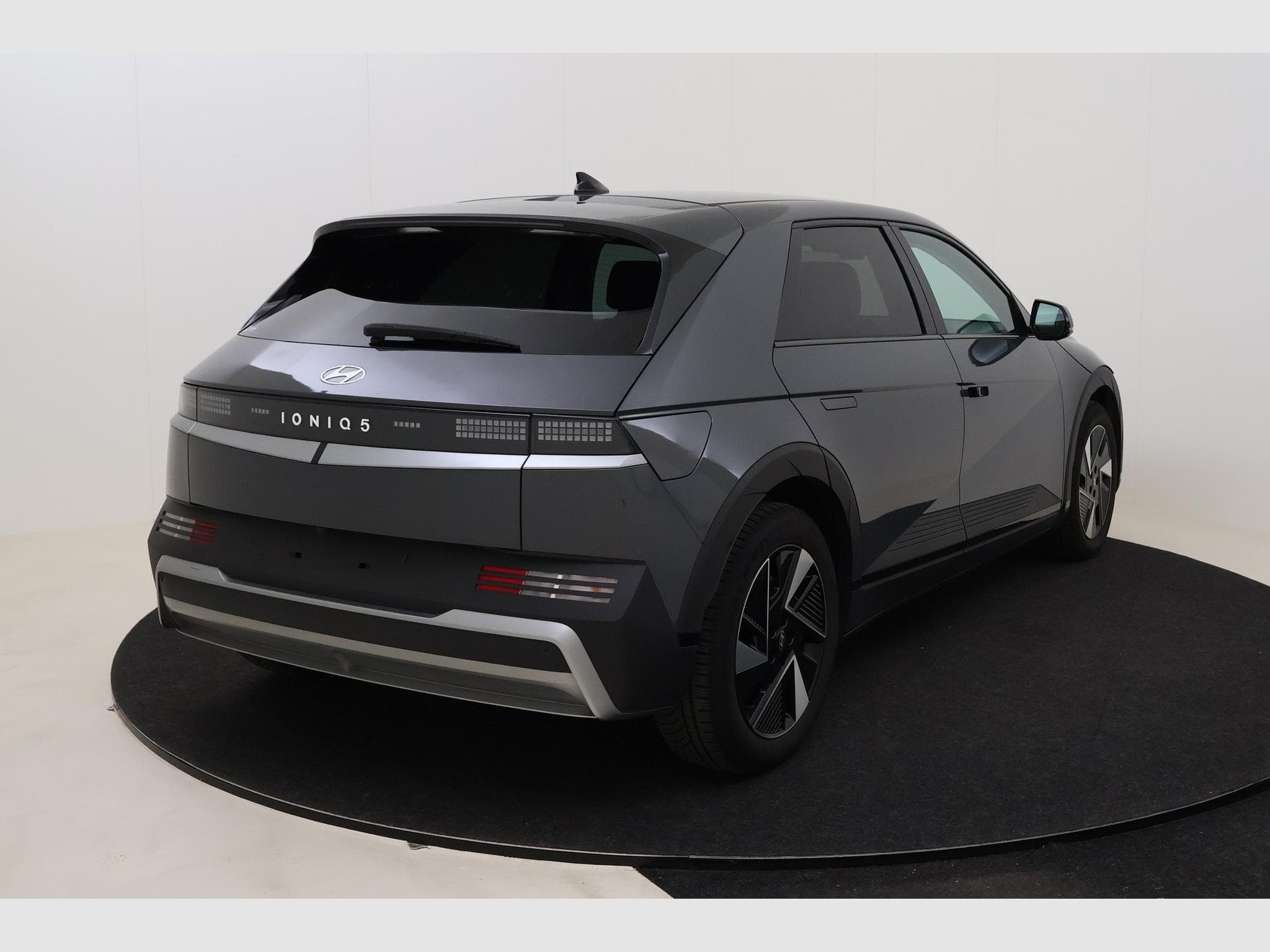 Hyundai IONIQ 5 Core Plus (2025) - Photo 6