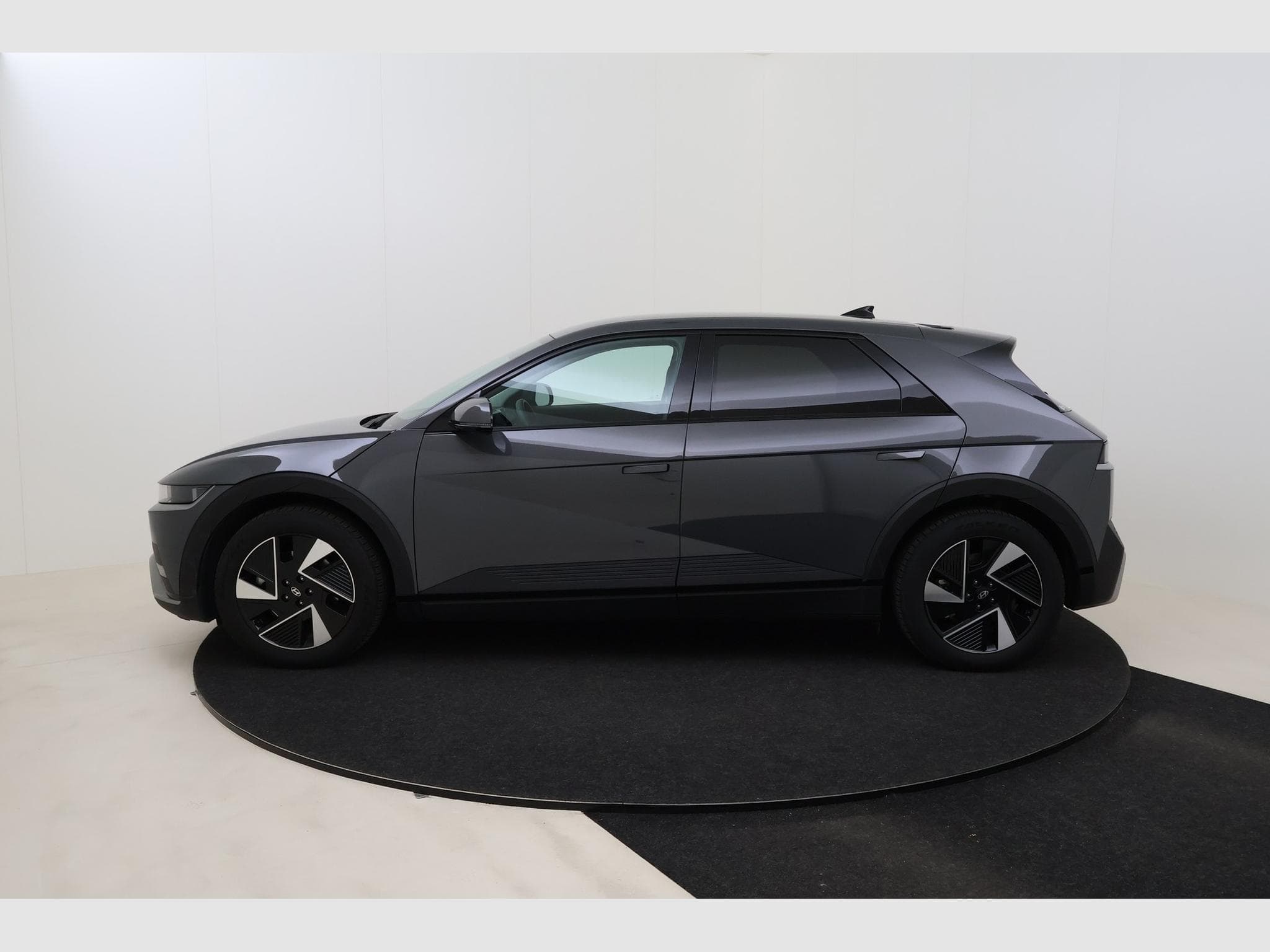 Hyundai IONIQ 5 Core Plus (2025) - Photo 9