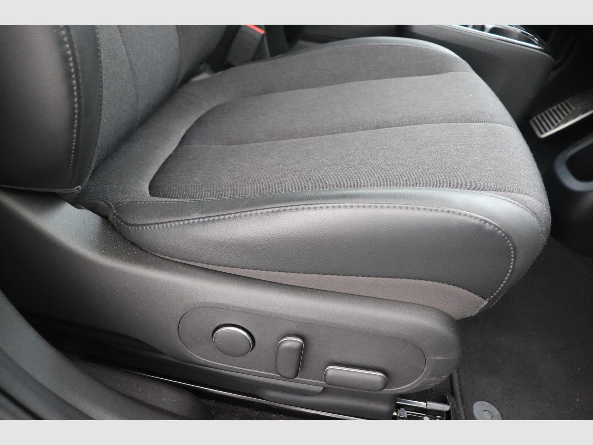 Hyundai IONIQ 5 Core Plus (2025) - Photo 15