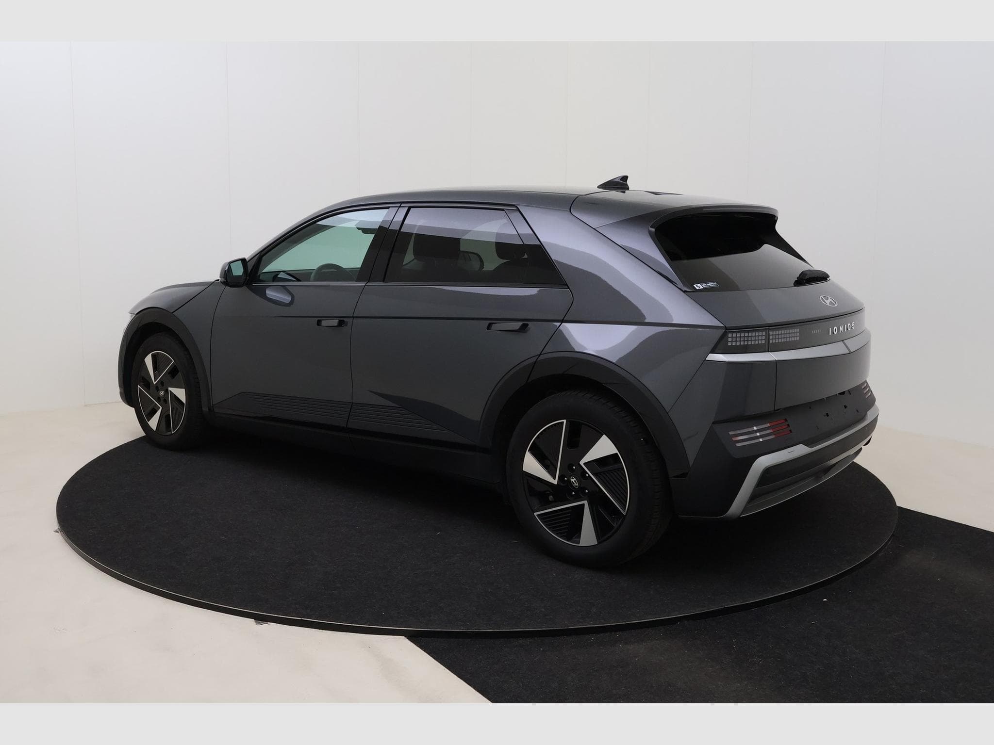 Hyundai IONIQ 5 Core Plus (2025) - Photo 8