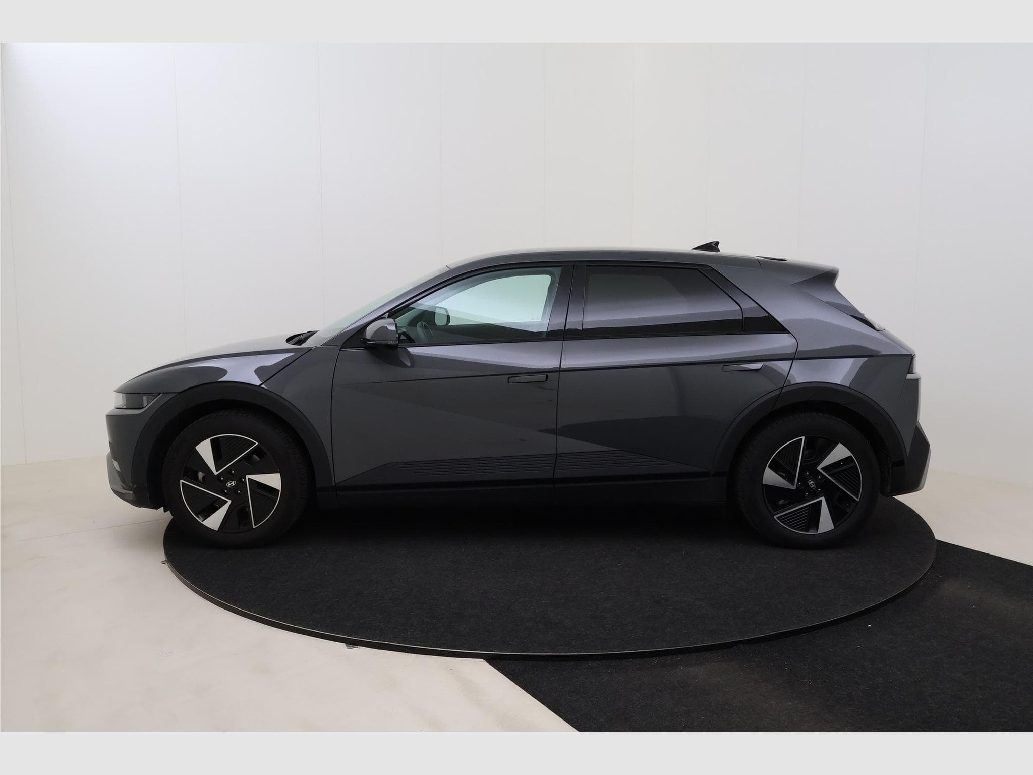 Hyundai IONIQ 5 Core Plus (2025) - Photo 9