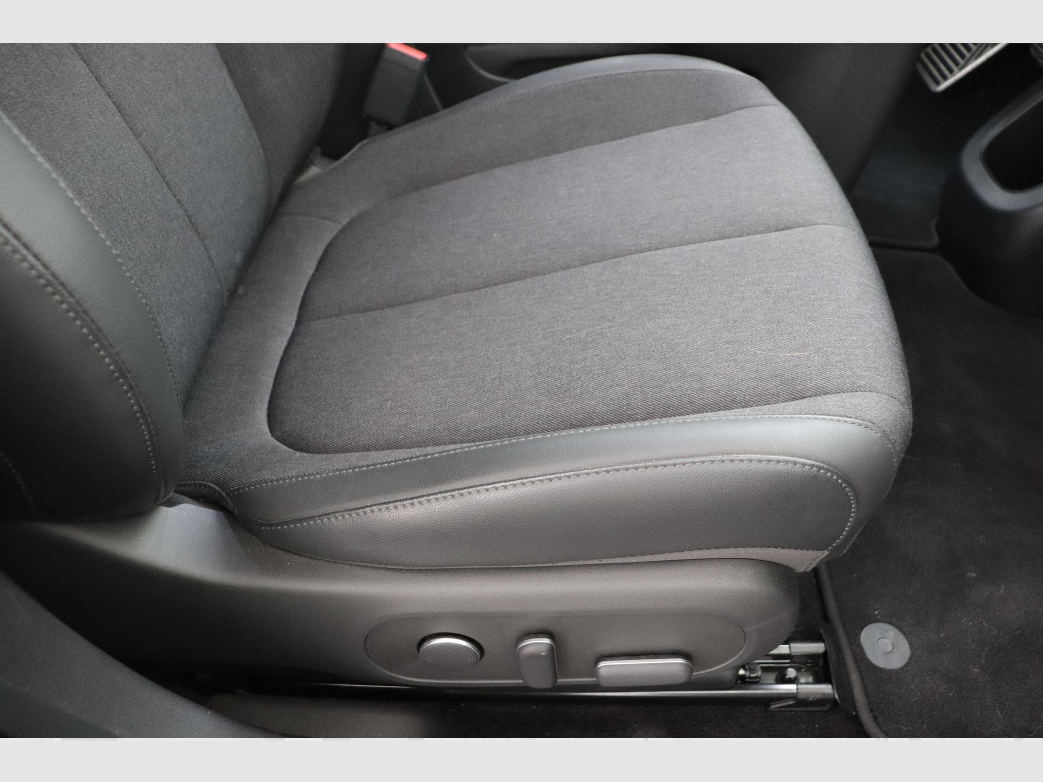 Hyundai IONIQ 5 Core Plus (2026) - Photo 16