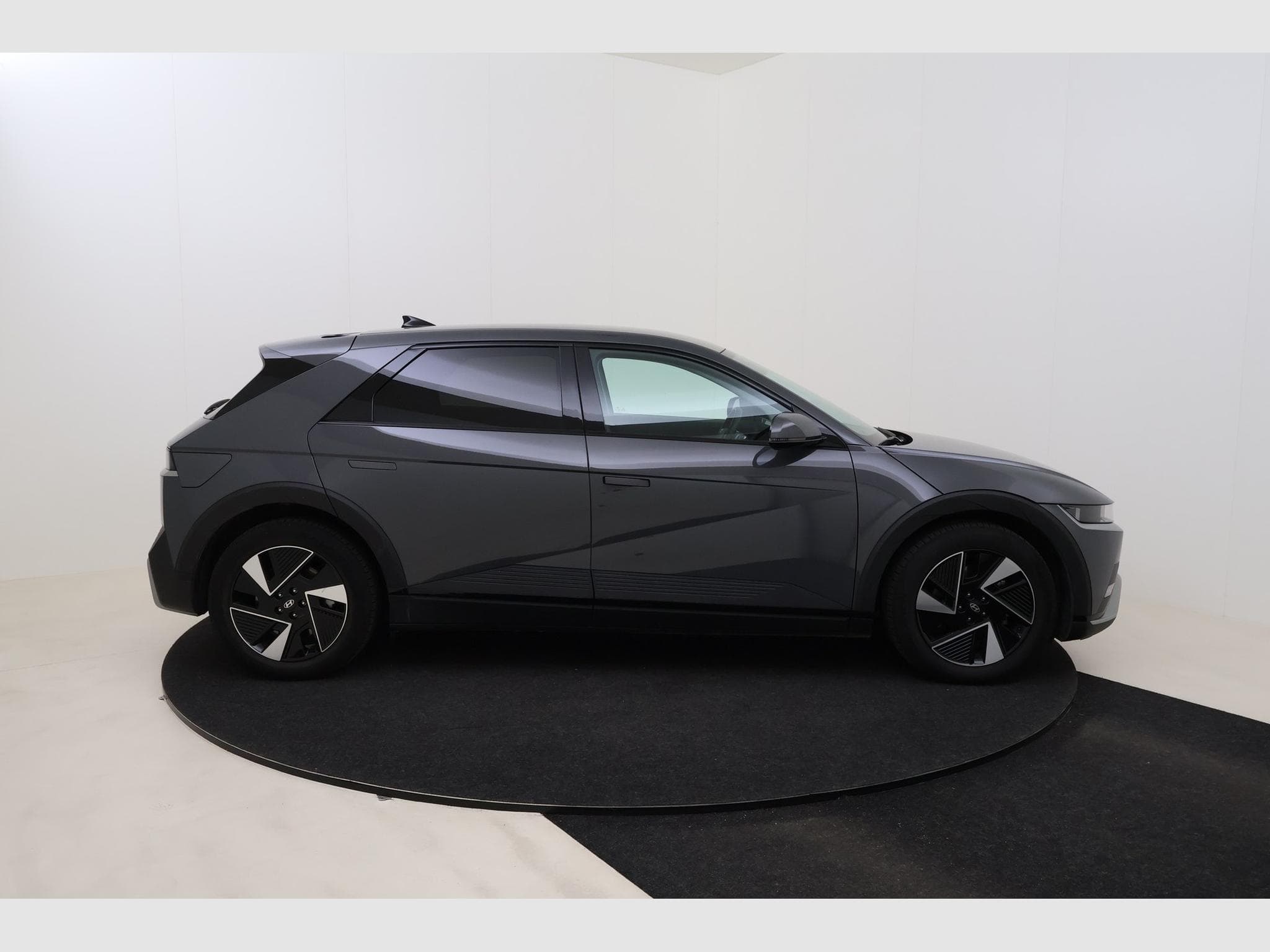 Hyundai IONIQ 5 Core Plus (2025) - Photo 4