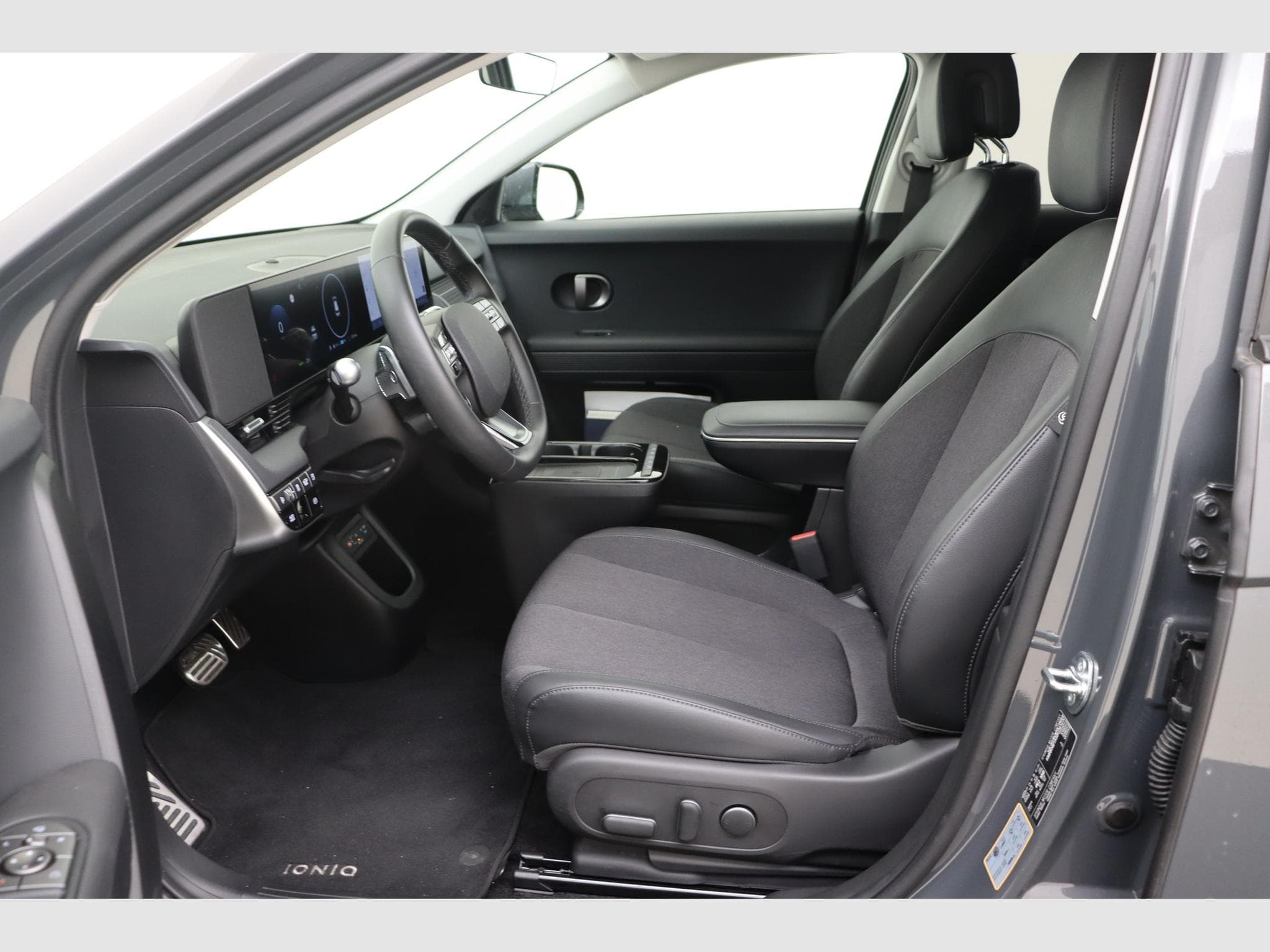 Hyundai IONIQ 5 Core Plus (2025) - Photo 13