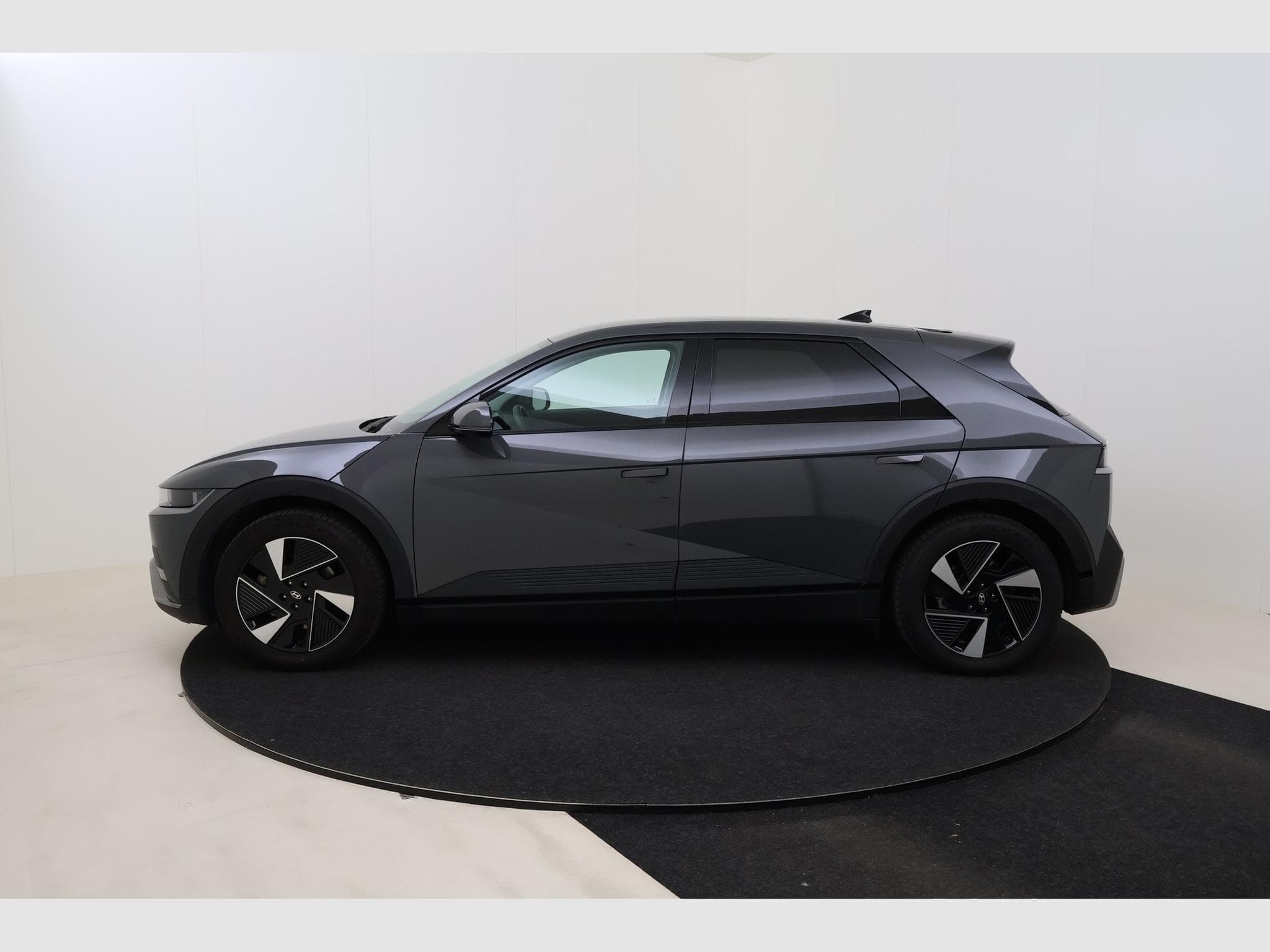 Hyundai IONIQ 5 Core Plus (2025) - Photo 9