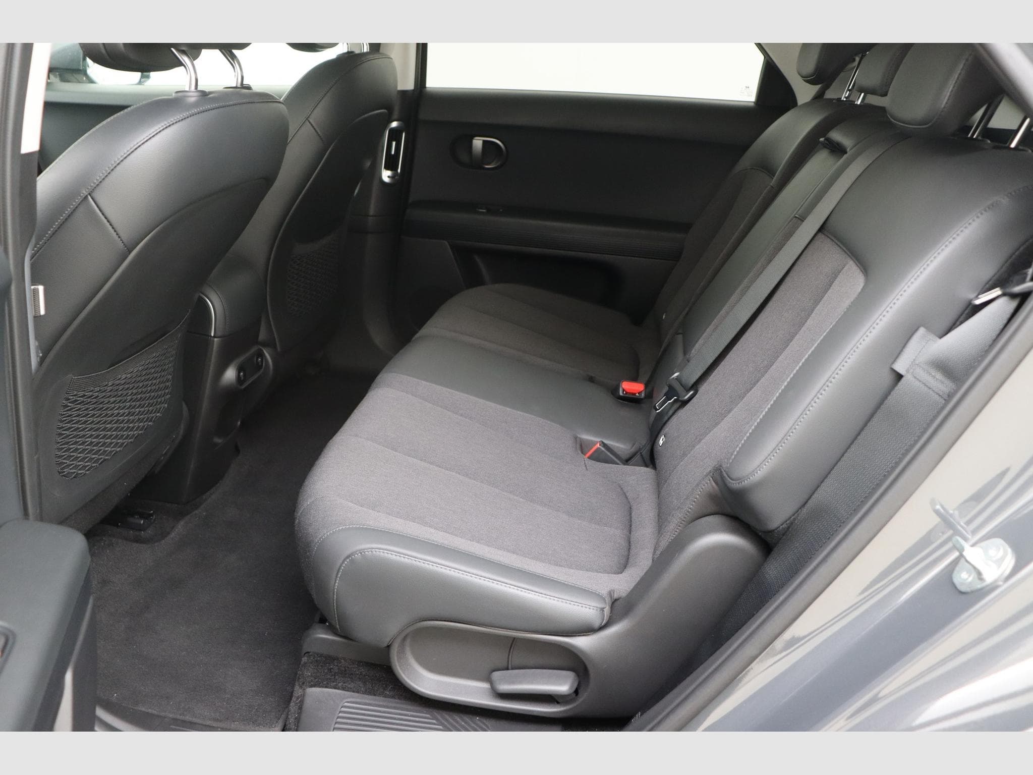 Hyundai IONIQ 5 Core Plus (2025) - Photo 16