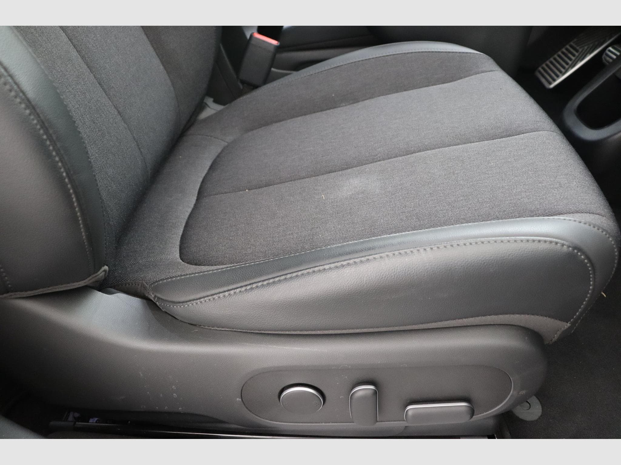 Hyundai IONIQ 5 Core Plus (2025) - Photo 15