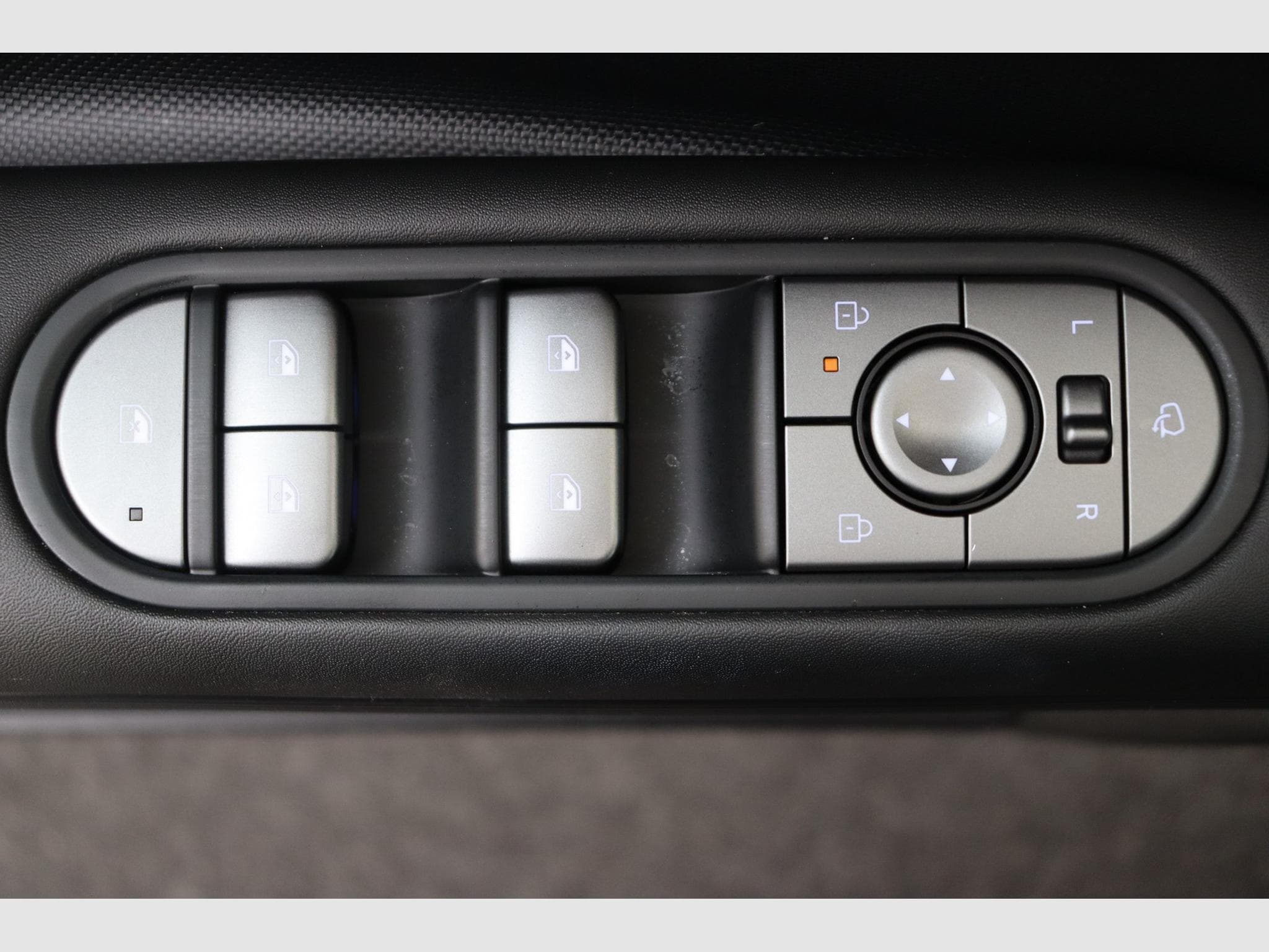 Hyundai IONIQ 5 Core Plus (2025) - Photo 17