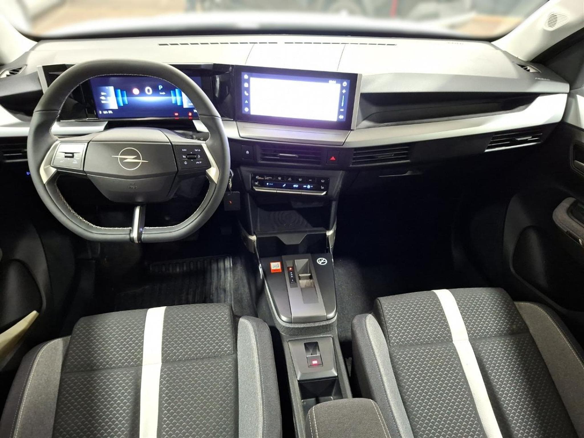 Opel Frontera GS-Line (2025) - Photo 8